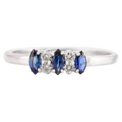 Bague en or blanc massif 14 carats à trois pierres, saphir bleu fin et diamant