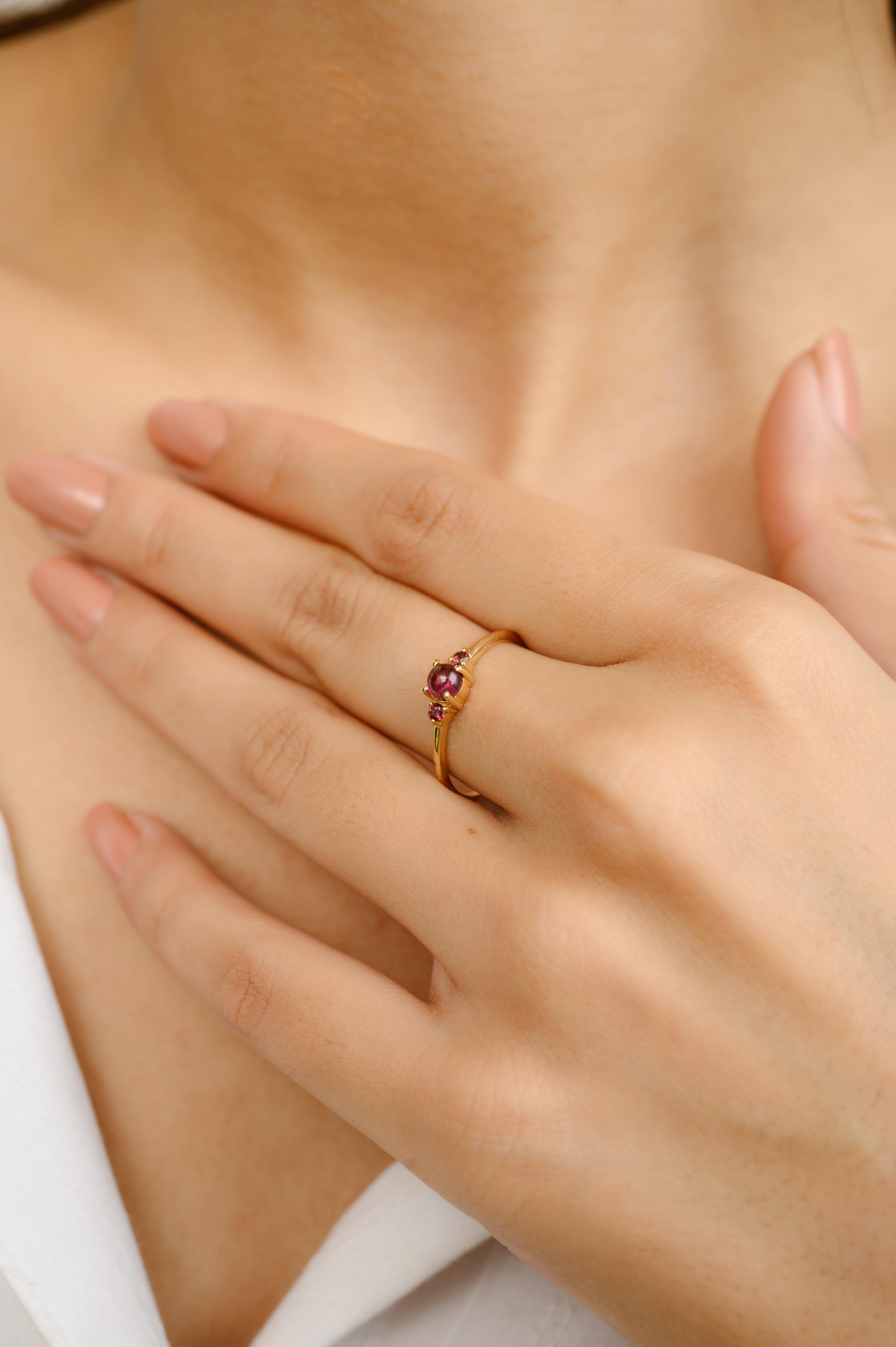 Im Angebot: Dainty Drei Stein Granat Ring 14k massives Gelbgold Verlobungsring für sie () 6