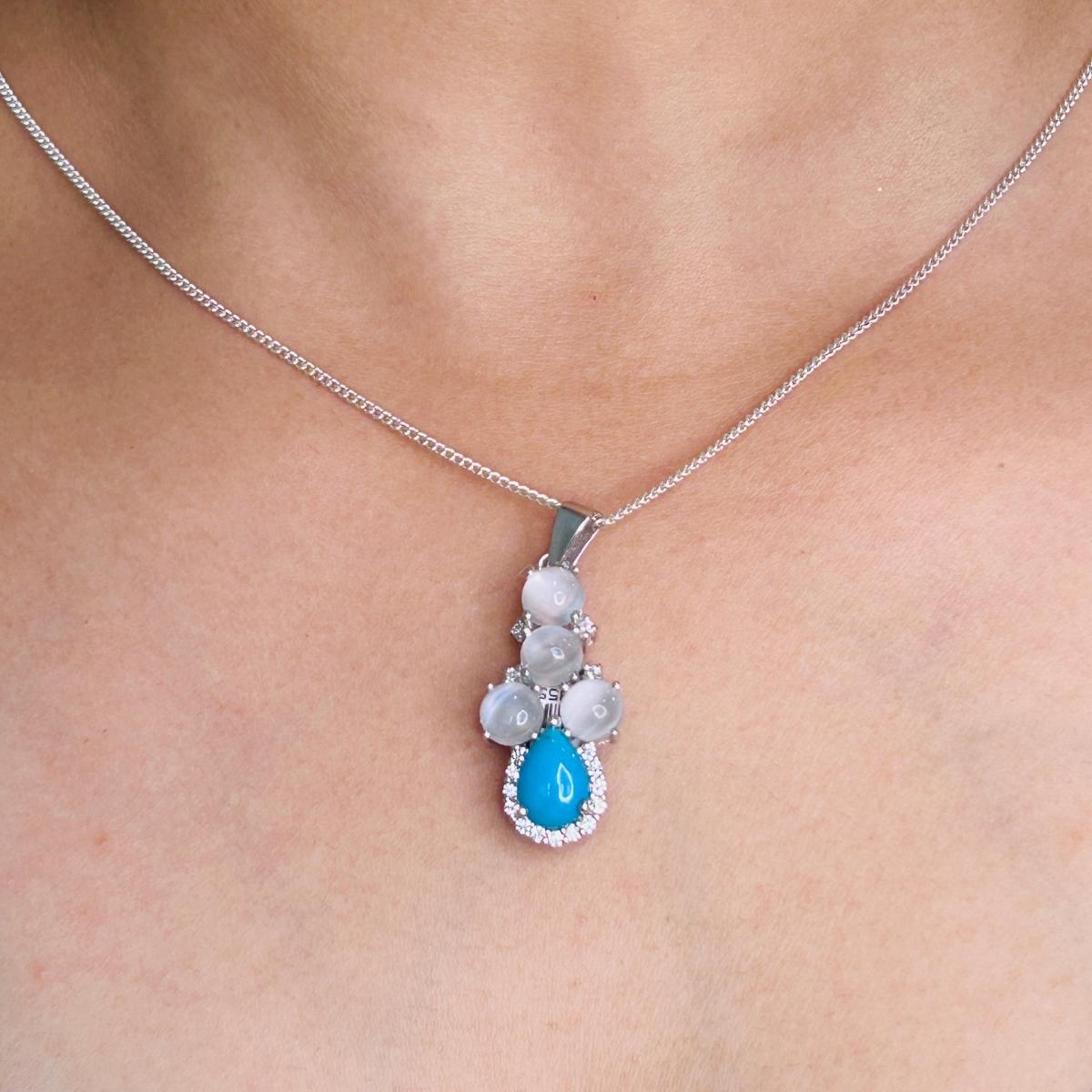 Women's Dainty Turquoise Moonstone Long Pendant Necklace for Wedding Gift For Mother For Sale
