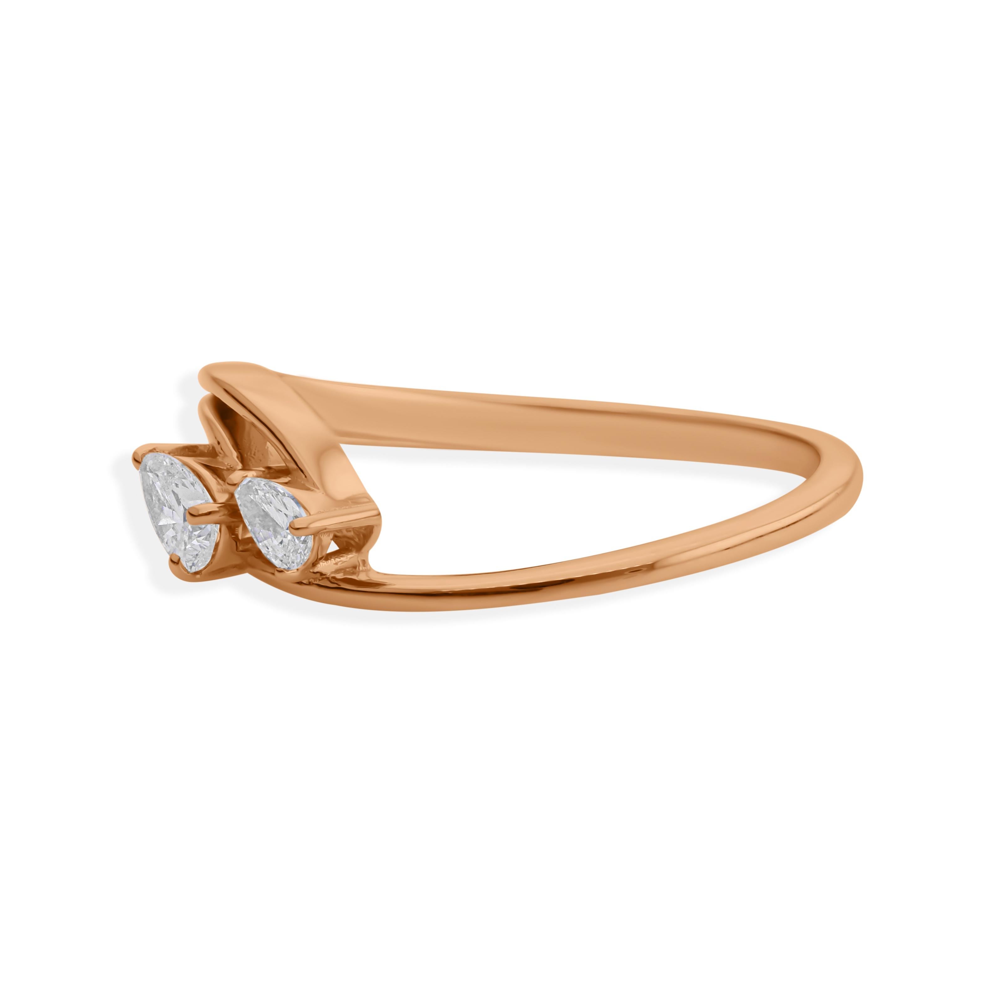 En vente :  Dainty Two Stone Diamond Stackable Ring 18k Solid Rose Gold (bague empilable à deux pierres en or rose massif) 6