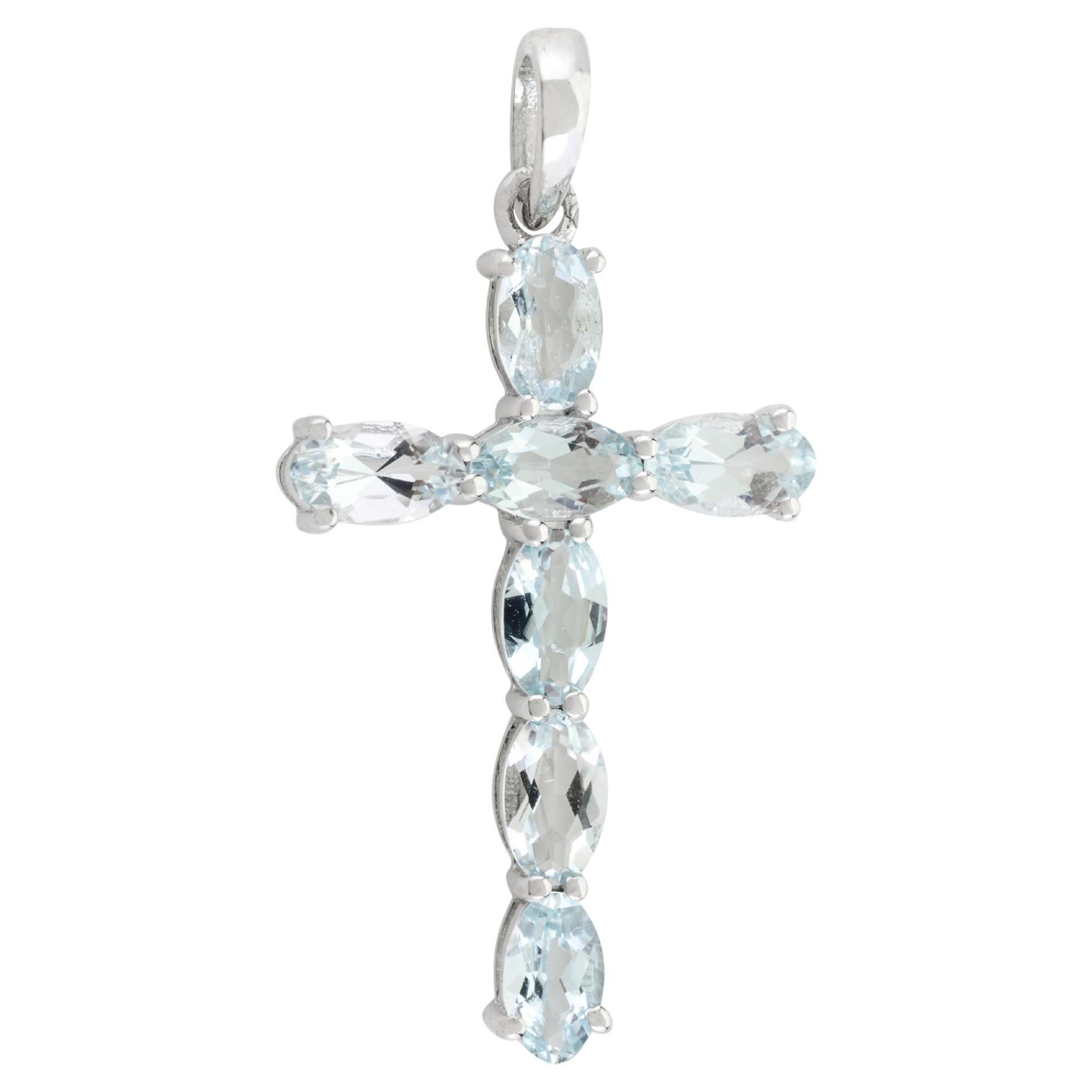 Dainty unisexe pendentif croix d'aigue-marine 1,16 ct. pt. en or blanc massif 18 carats
