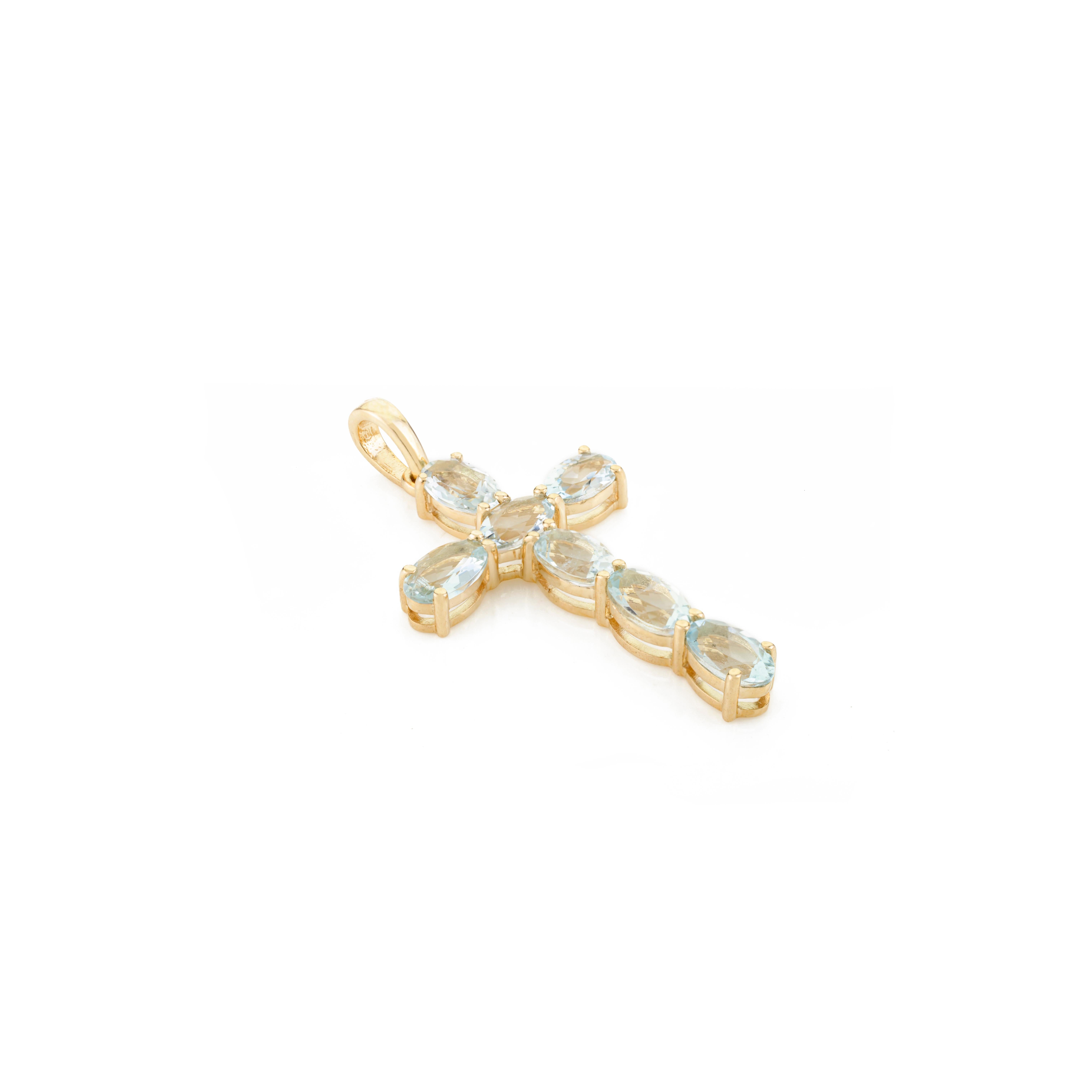 Taglio ovale Delicato ciondolo a croce unisex con acquamarina da 1,29 CTW realizzato in oro giallo massiccio 14k in vendita
