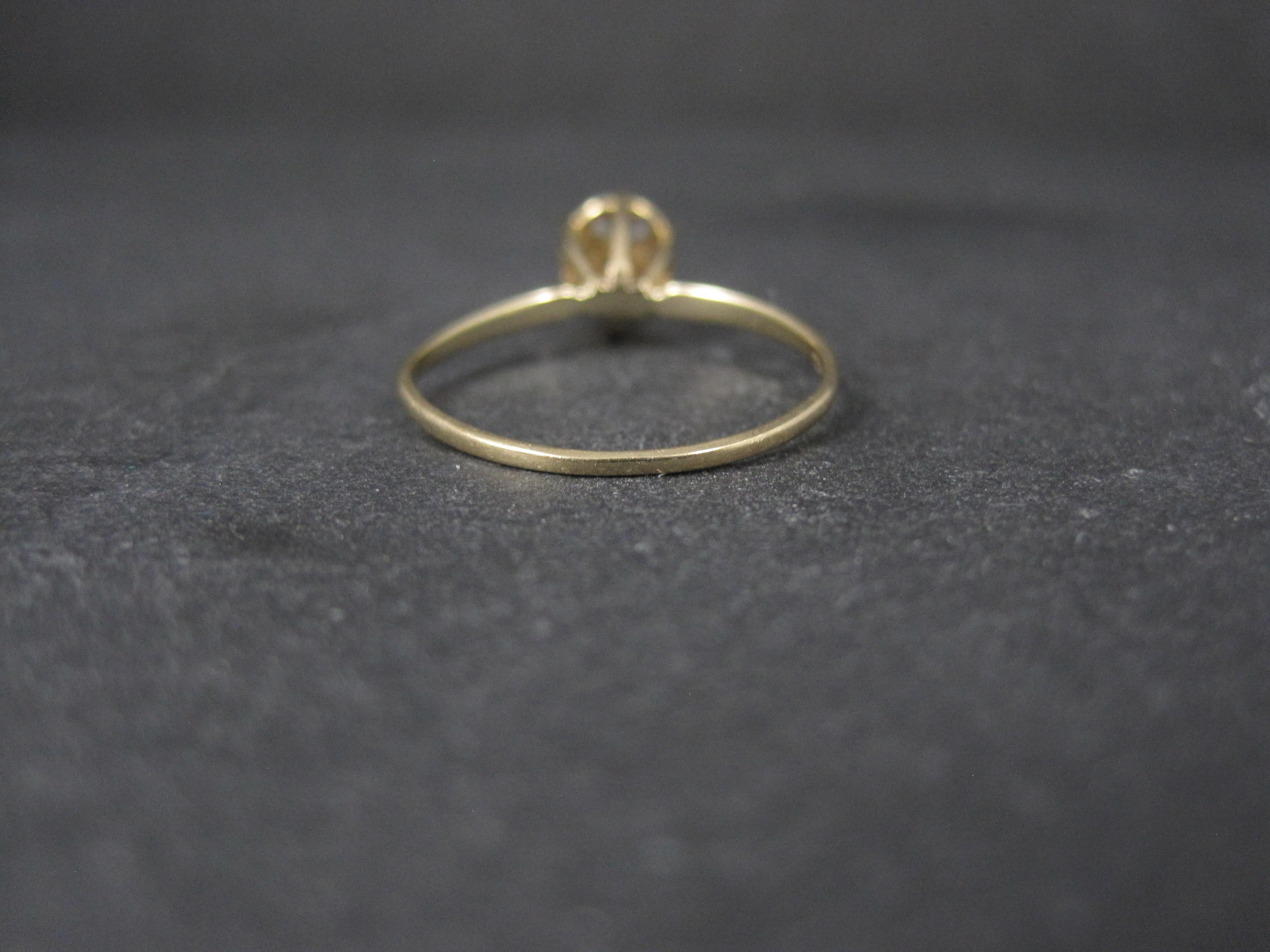 Dainty Vintage 10K hochgefasster Diamant-Cluster-Ring Größe 6 im Zustand „Gut“ im Angebot in Webster, SD