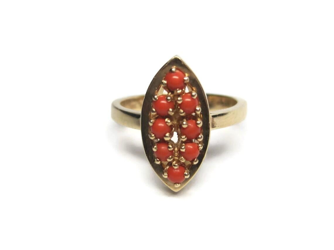 Dainty Vintage 14k Coral Ring For Sale 5