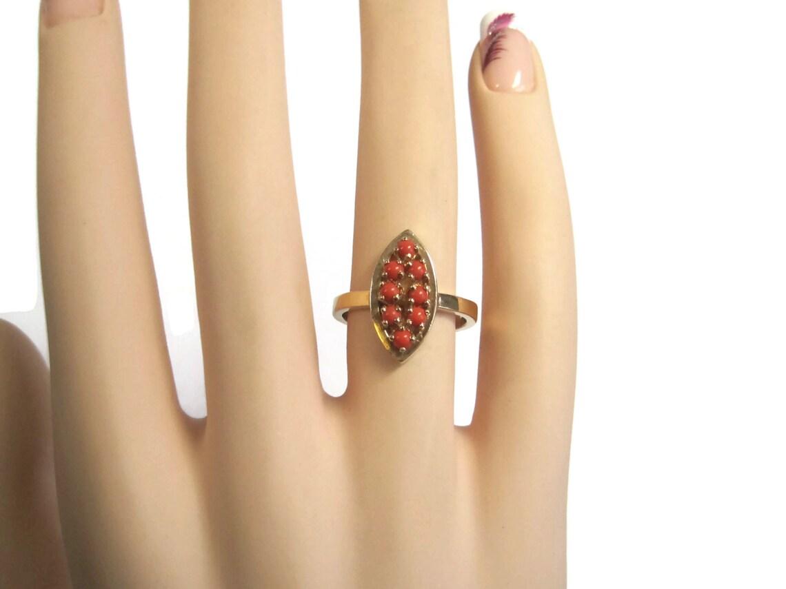 Dainty Vintage 14k Coral Ring For Sale 1