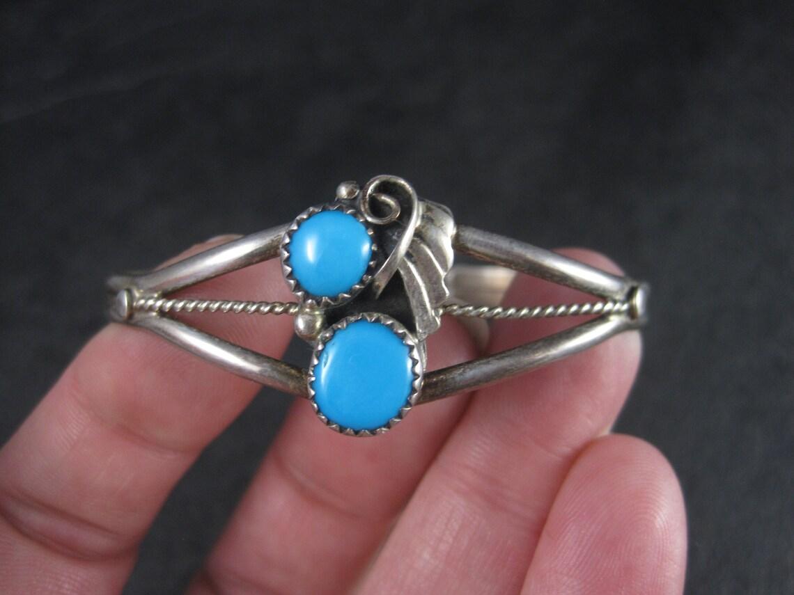 Women's Dainty Vintage Southwestern Sterling Turquoise Cuff Bracelet 6 Inches For Sale