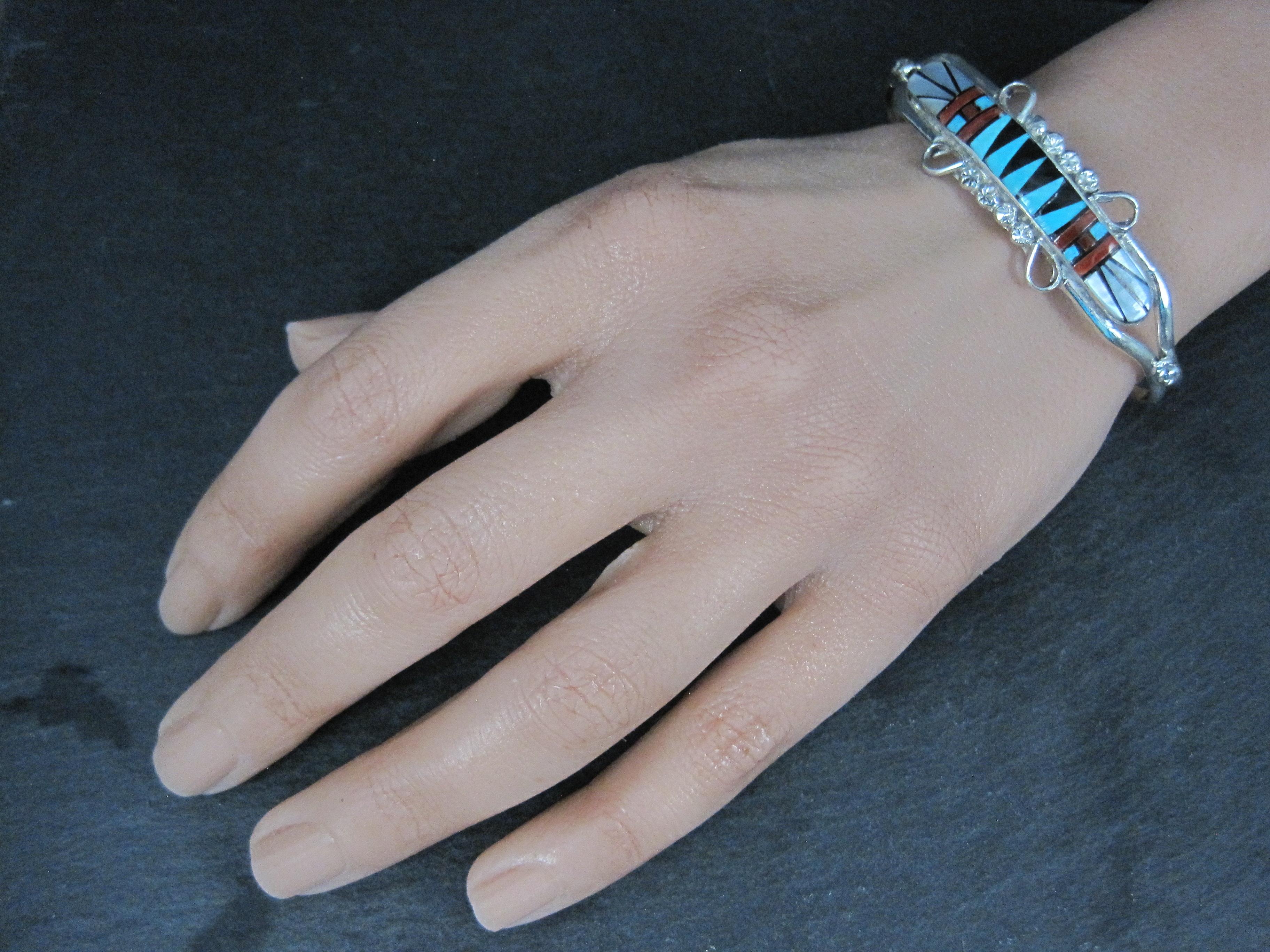 Delicado brazalete con incrustaciones Zuni 6.25 Pulgadas en venta 6