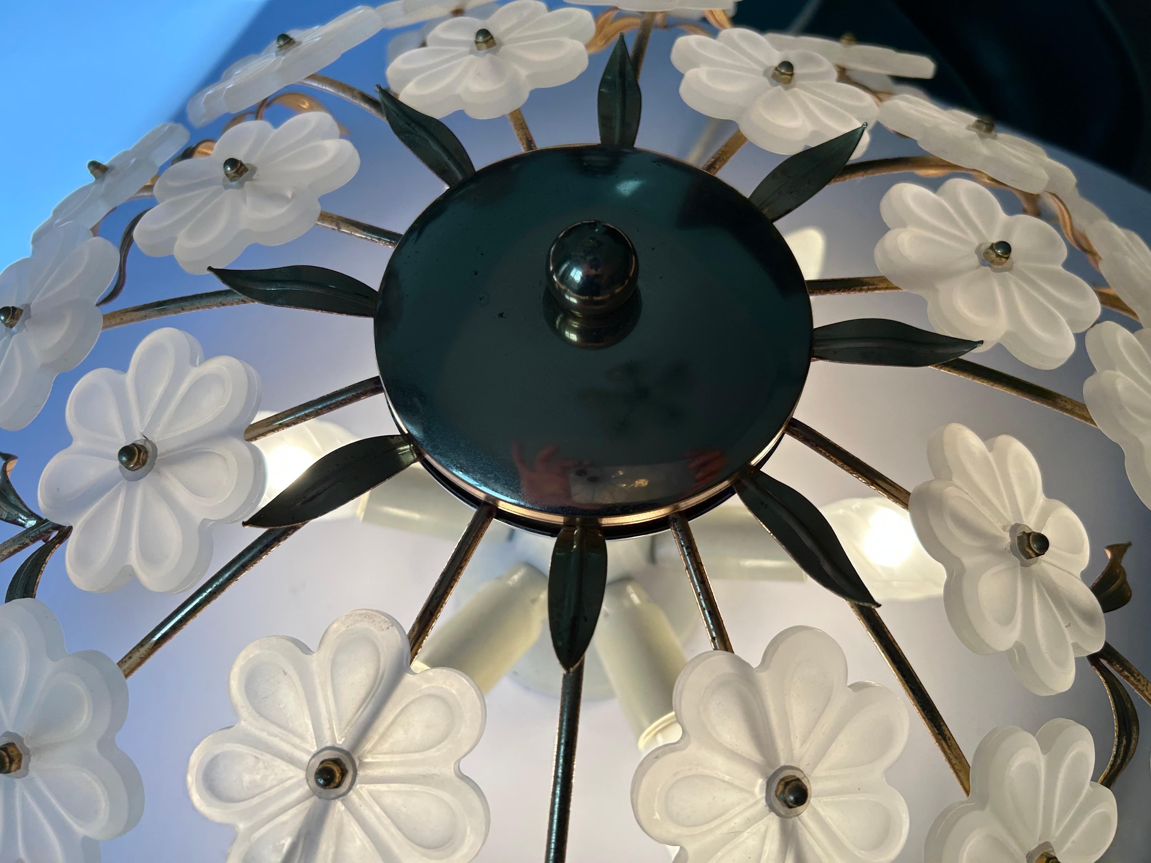Daisies in the Mist, Poetic Murano Ceiling Light, 1980's For Sale 3