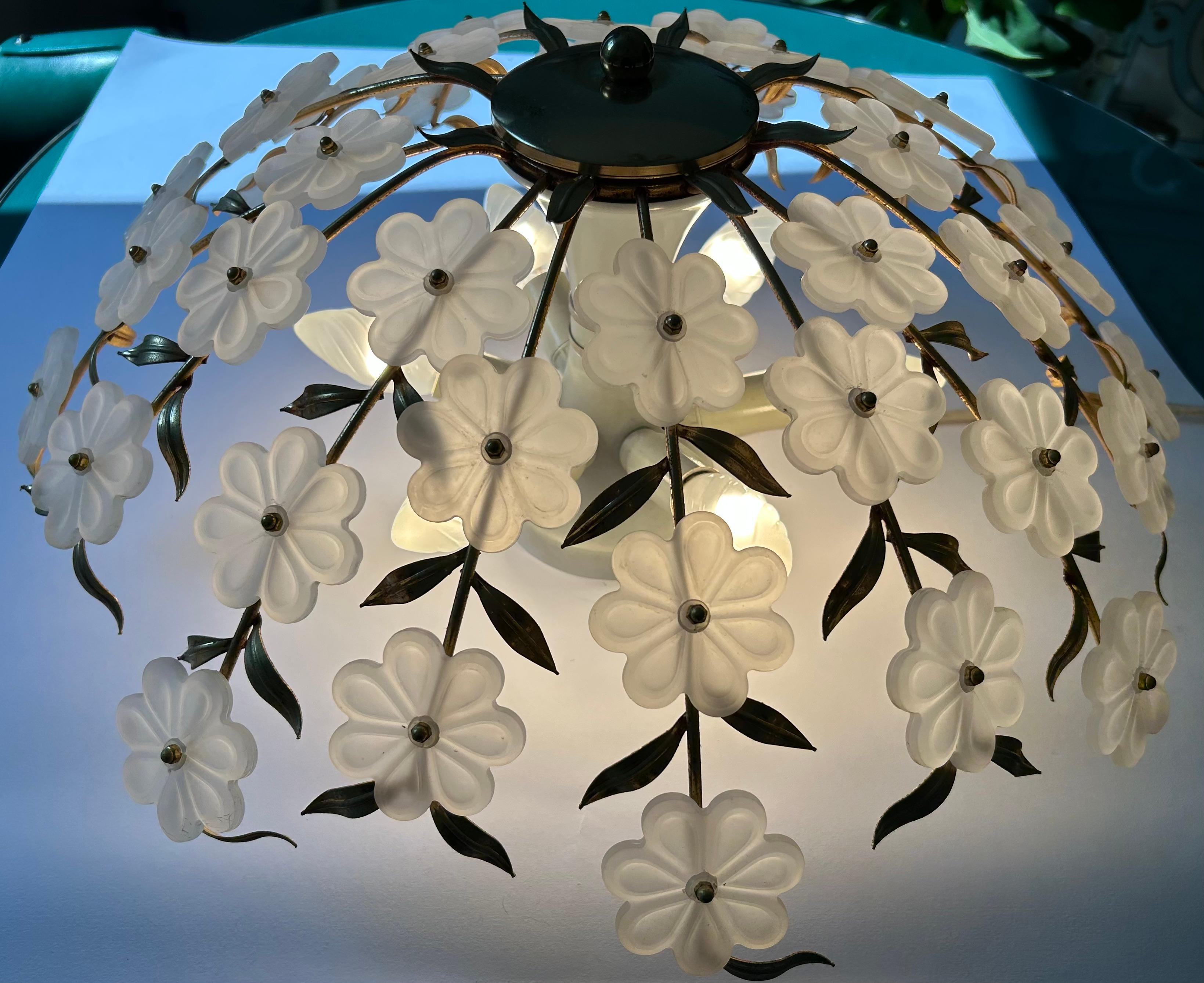 Italian Daisies in the Mist, Poetic Murano Ceiling Light, 1980's For Sale