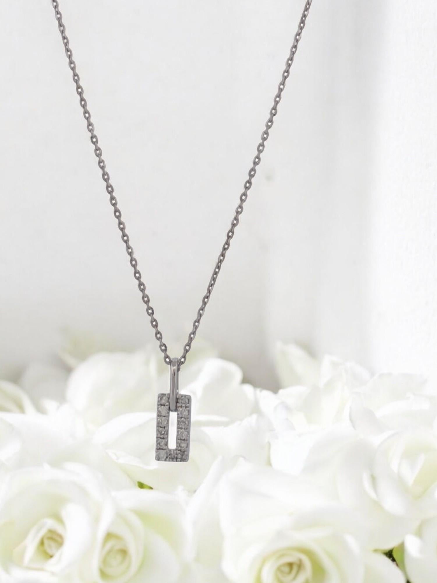 Round Cut Daisy  10k White Gold Diamond Necklace – 0.17ct Natural Diamonds For Sale