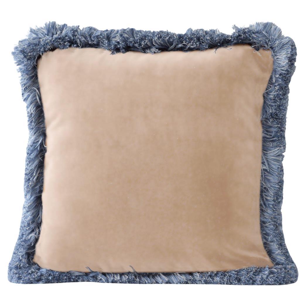 Cuscino decorativo Daisy Cappuccino Velvet Deluxe fatto a mano con frange blu