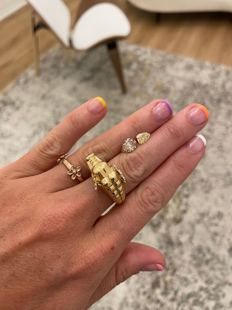 Customizable Daisy Chain Band in 18ct Rose Gold For Sale at 1stDibs