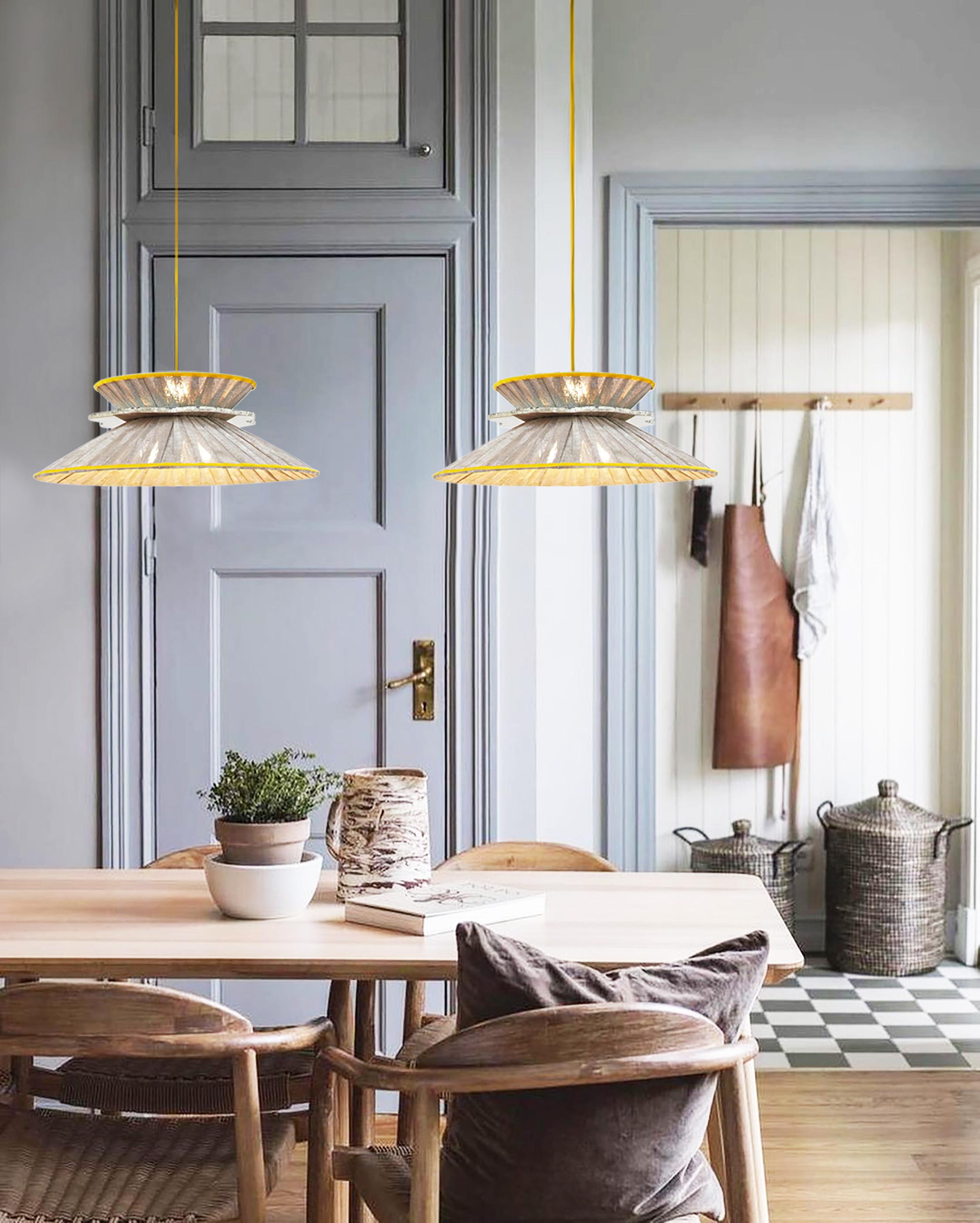 XXIe siècle et contemporain Suspension Daisy Contemporary 60 Chalky Painted colors , Silvered Glass