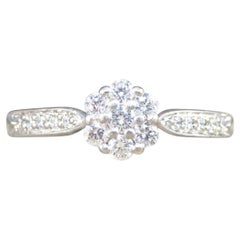 Daisy Diamond Cluster Ring with Diamond Shoulders in Platinum