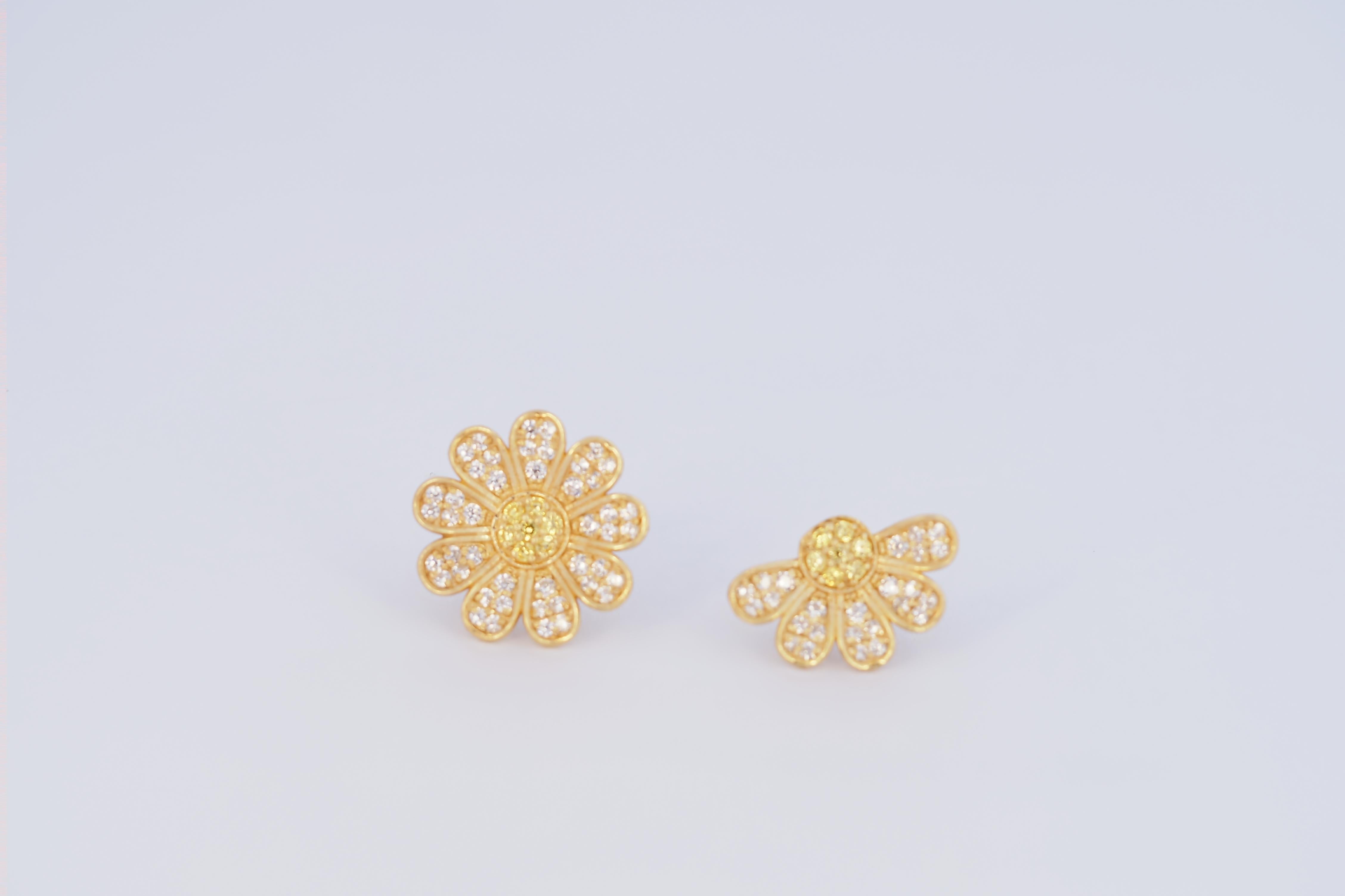 Daisy flower 14k gold earrings studs. Love Me, Love Me Not 14k gold earrings. Floral design earrings with with moissanites and sapphires in 14k gold. Vintage style moissanite earrings. Valentines days 14k gold earrings. Lucky gold earrings.

Metal: