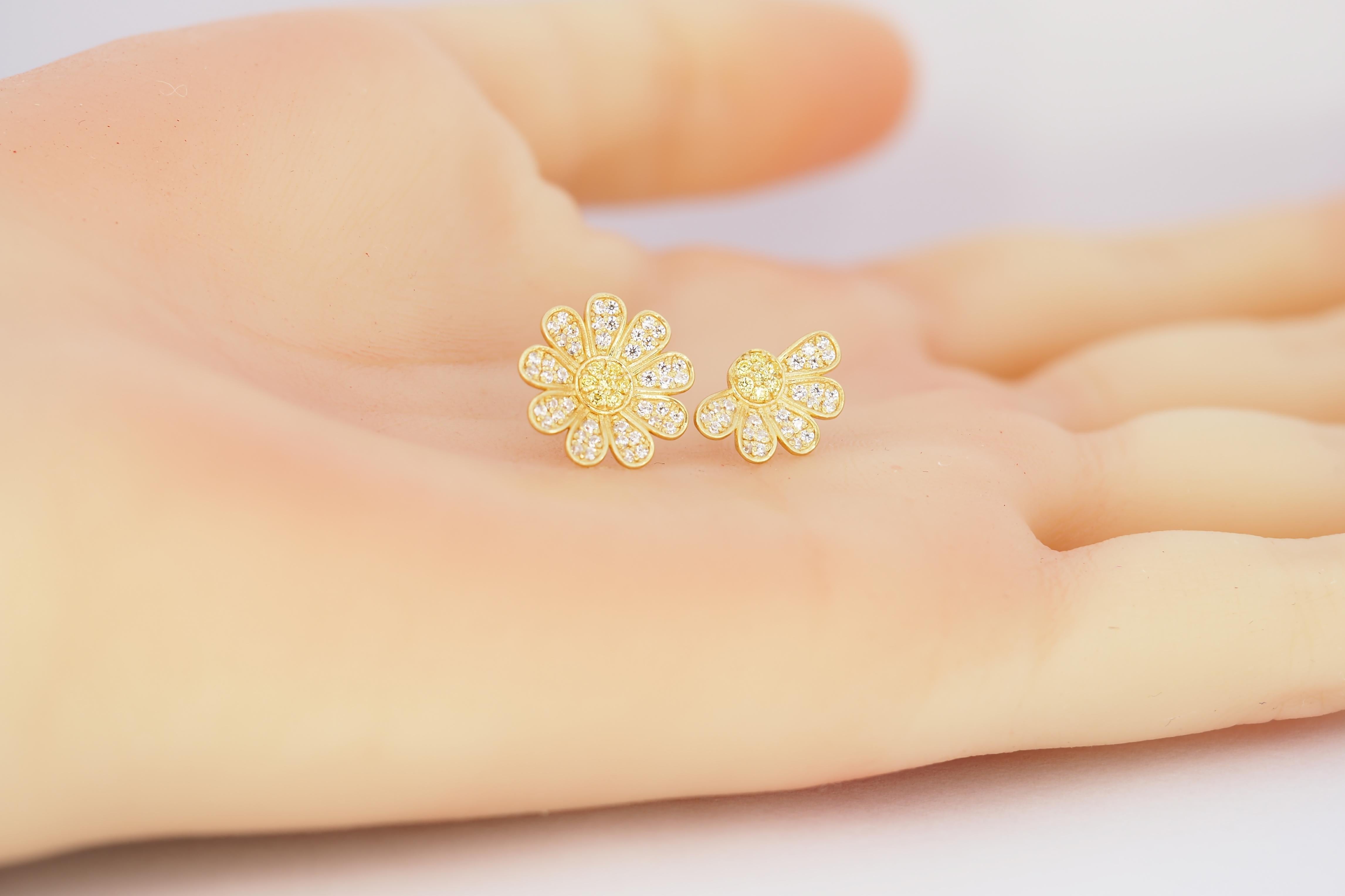 in vendita:  Set di anelli e orecchini con fiori di margherita in oro 14k 13