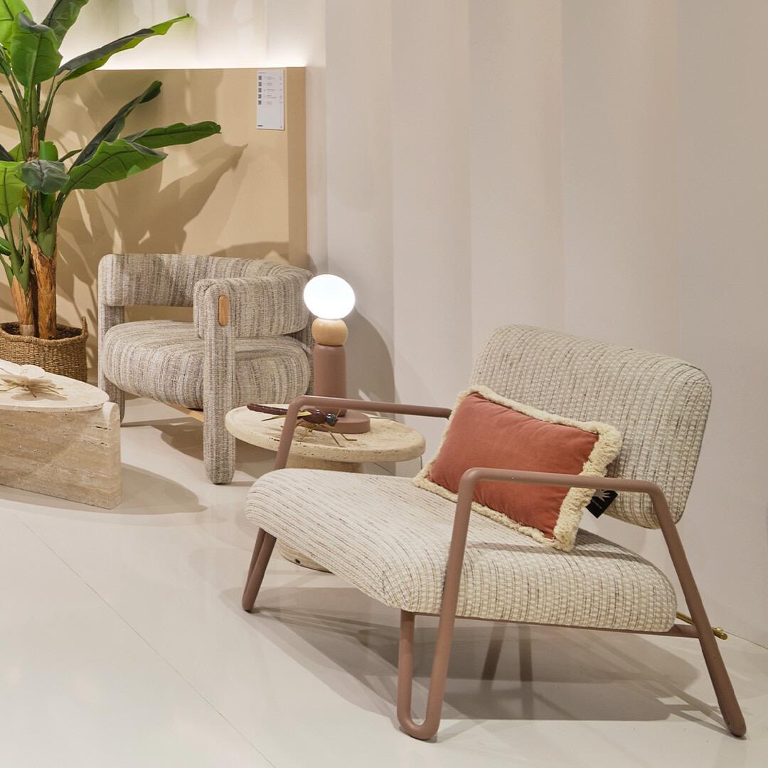 XXIe siècle et contemporain Coussin décoratif Deluxe fait main Daisy II bleu nuageux en vente