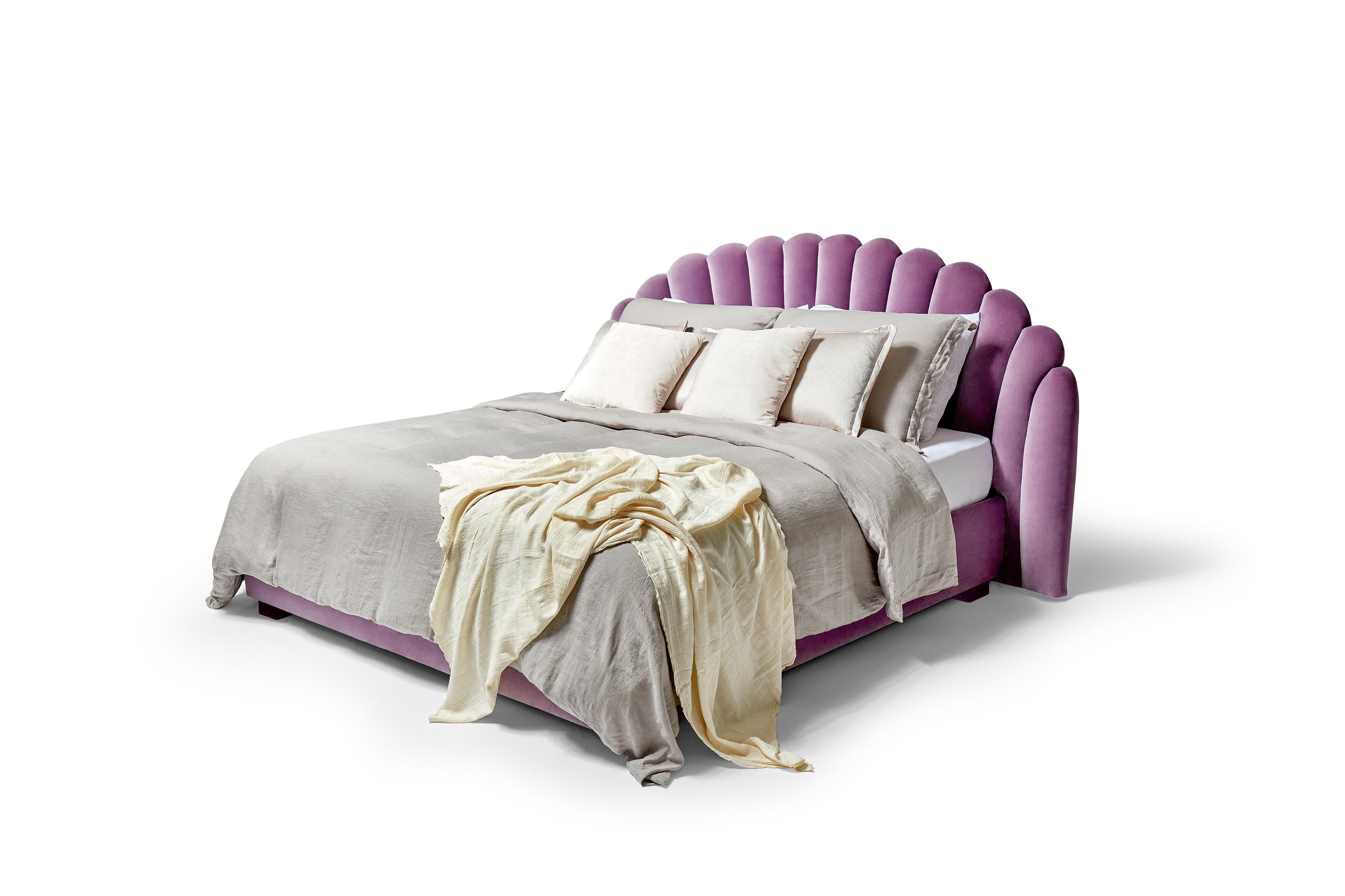 Daisy M 160 Bed by Munna
Dimensions: D 228 x W 240 x H 130 cm.
Bed Frame: D 210 x W 170 x H 33 cm.
Materials: Wood, foam, and upholstery.
Finish: Headboard upholstery: Cotton Velvet, ref. Lilac, CV15. Bed Frame: Cotton Velvet, ref. Lilac,