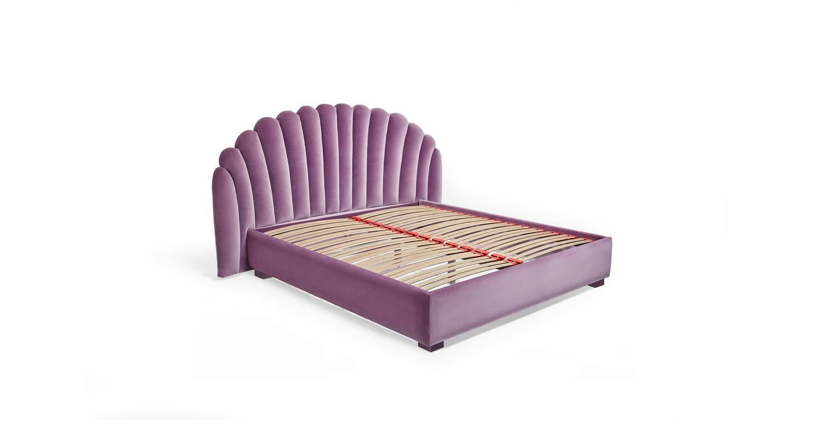 Upholstery Daisy M 160 Bed by Munna For Sale