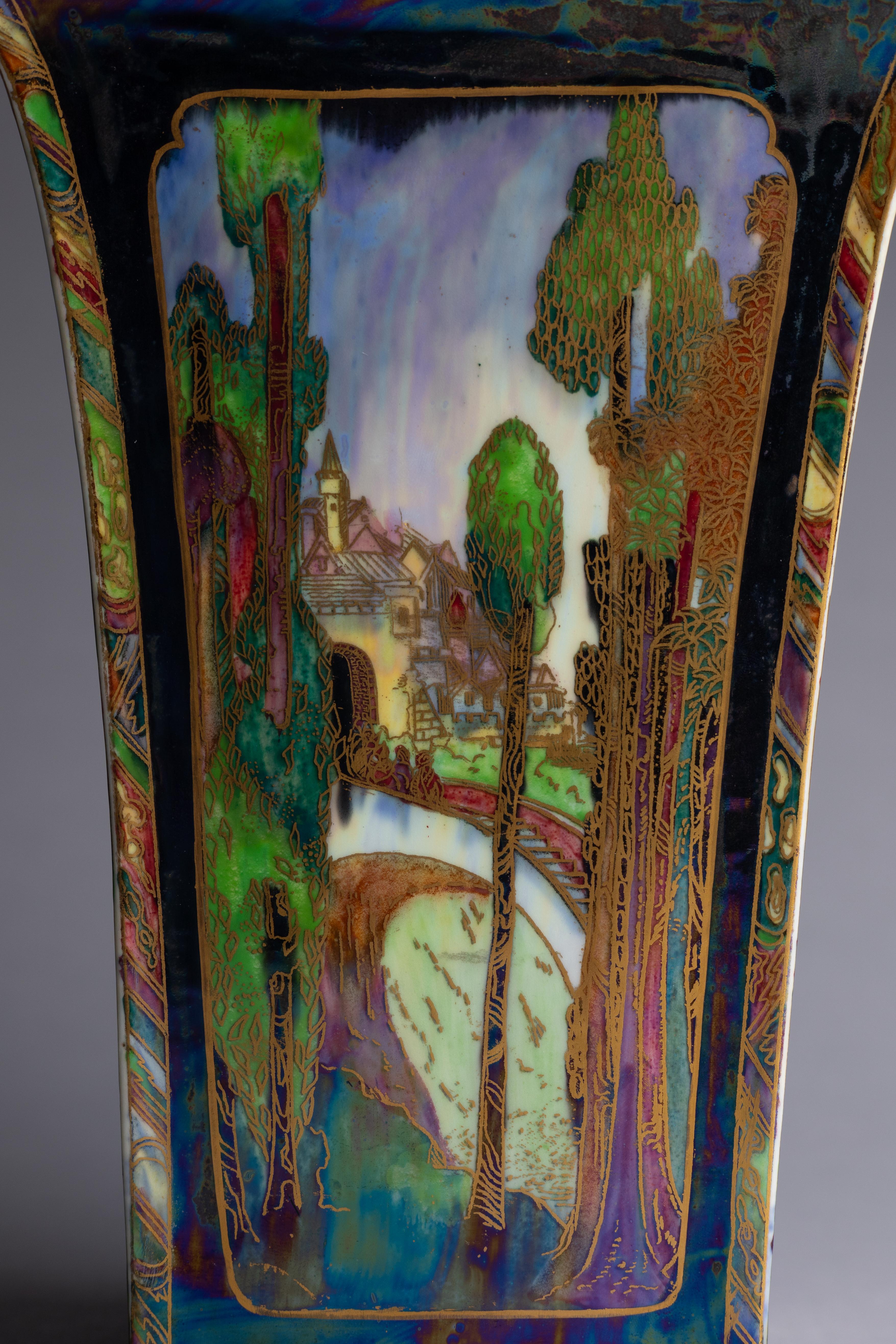 Daisy Makeig-Jones Vaso Wedgwood Fairyland Lustre in vendita 1