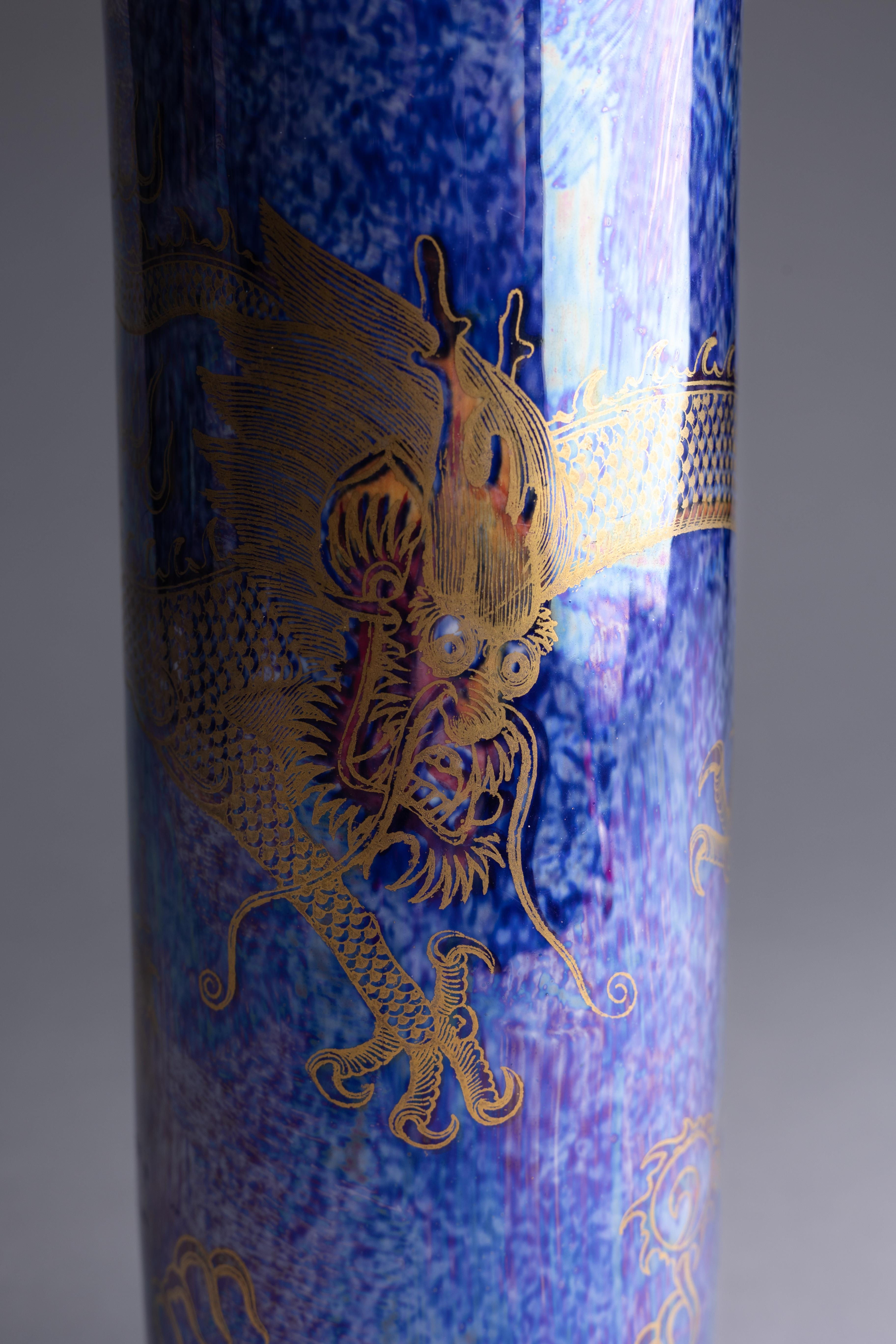Glazed Daisy Makeig-Jones Wedgwood Blue Dragon Vase
