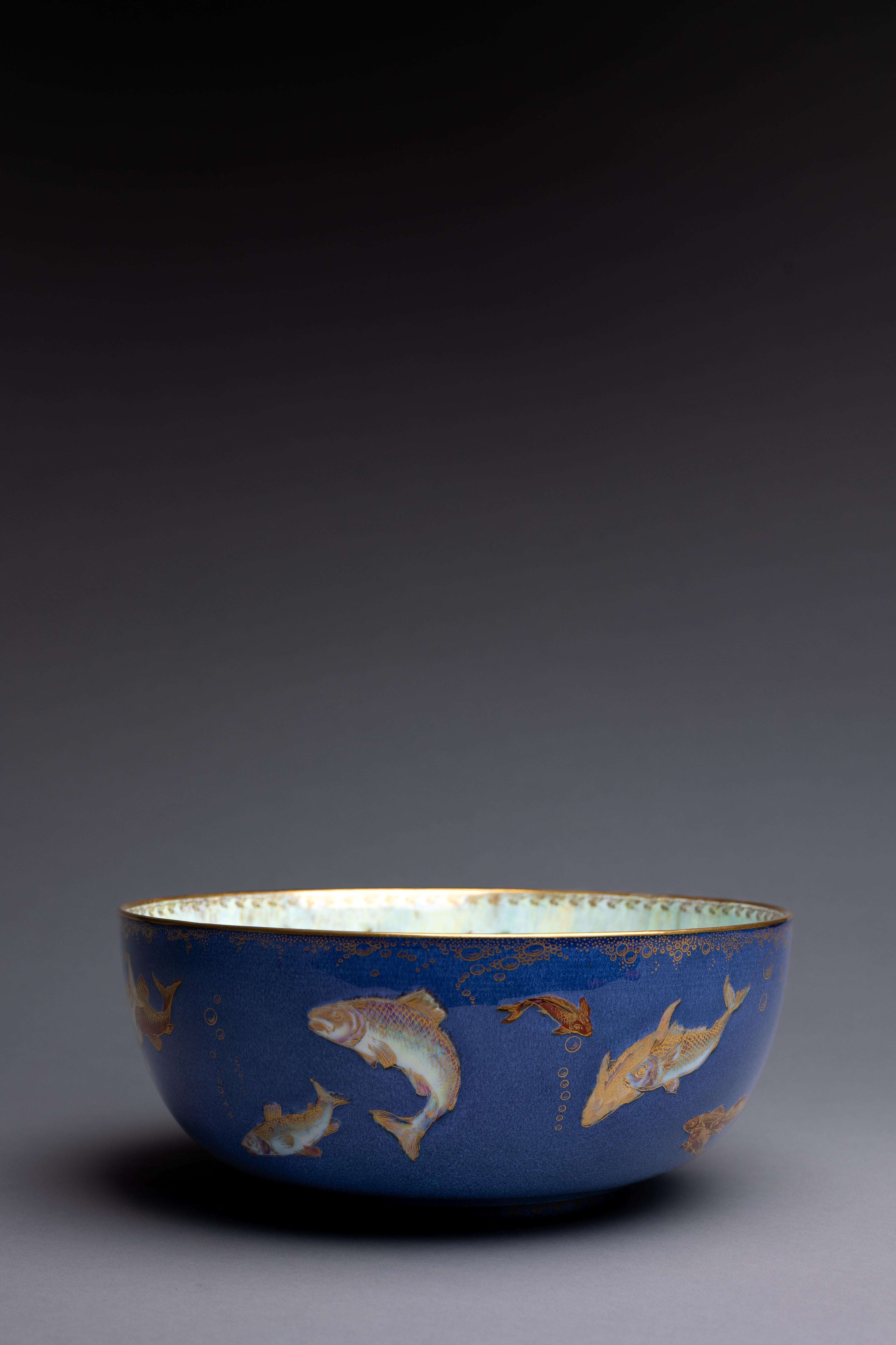 Daisy Makeig-Jones Pecera de Wedgwood Azul Polvo en Excelente estado para la venta en Fort Lauderdale, FL
