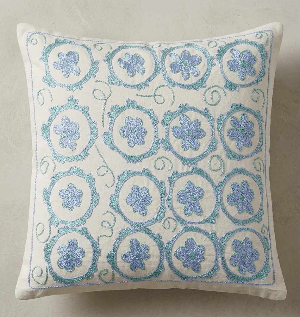 Daisy Patterned Lace Pillow Cover, Silk Hand Embroidered Cushion Cover For Sale