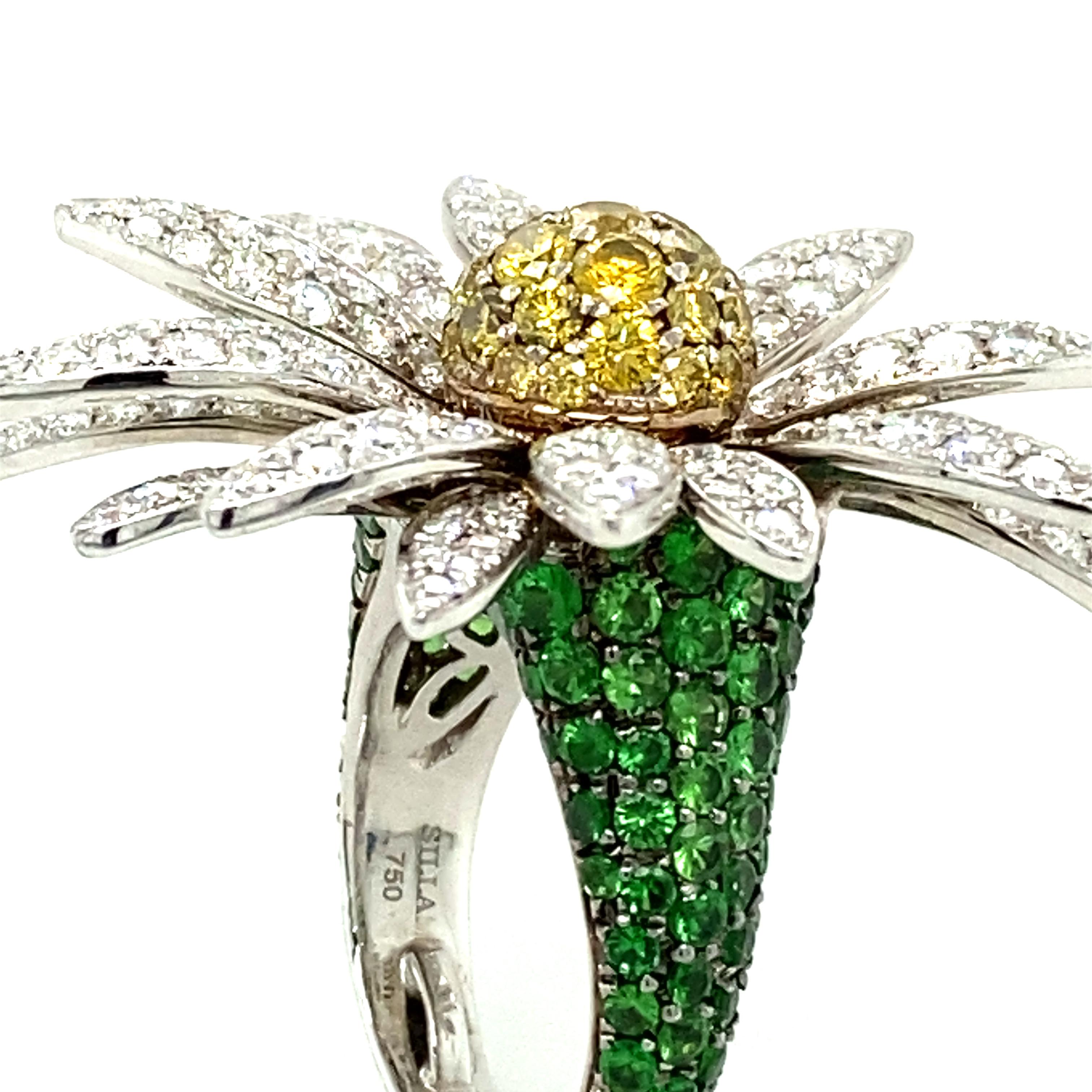 Daisy Ring with Diamonds and Tsavorites in 18 Karat White Gold by SILLAM 1835 5