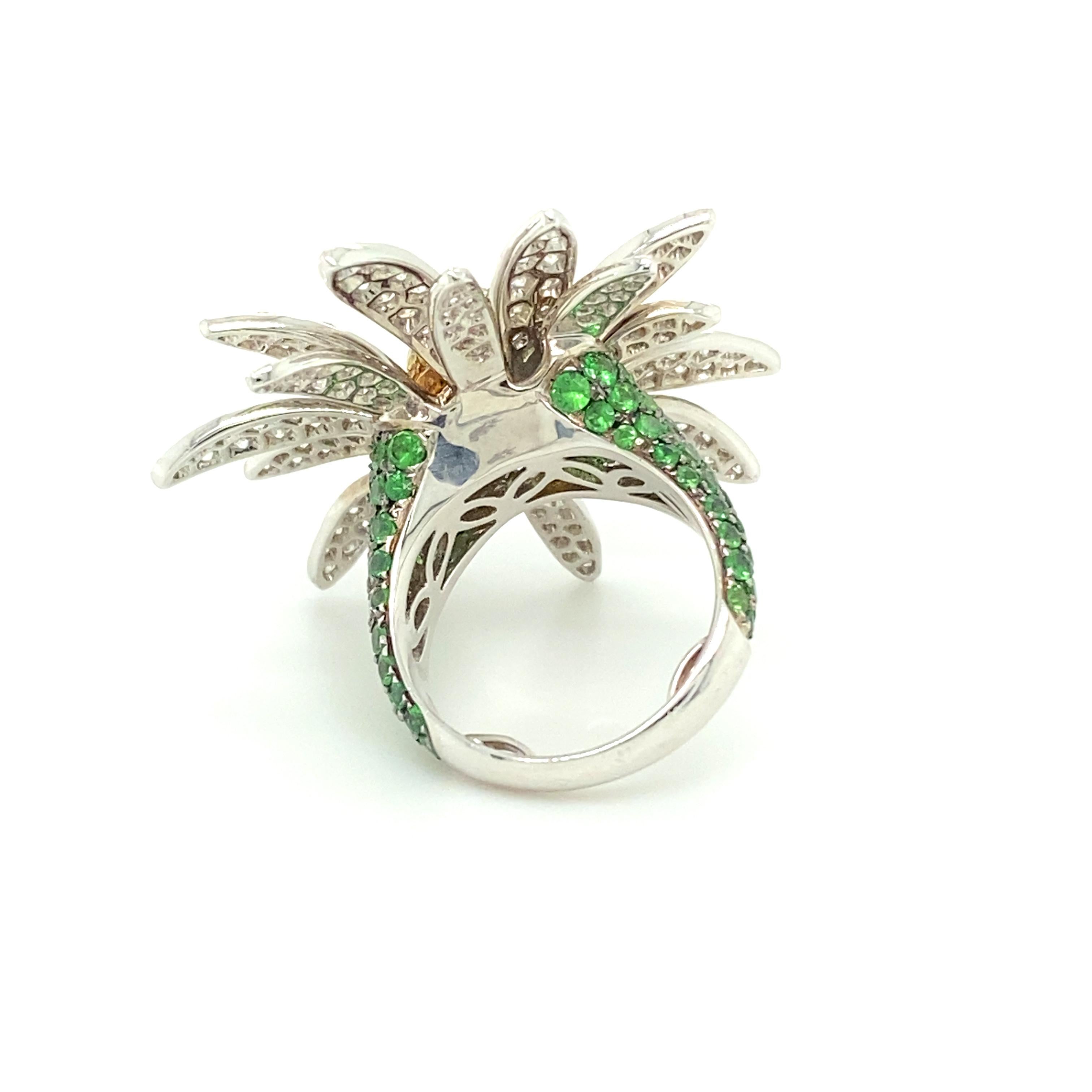Daisy Ring with Diamonds and Tsavorites in 18 Karat White Gold by SILLAM 1835 6