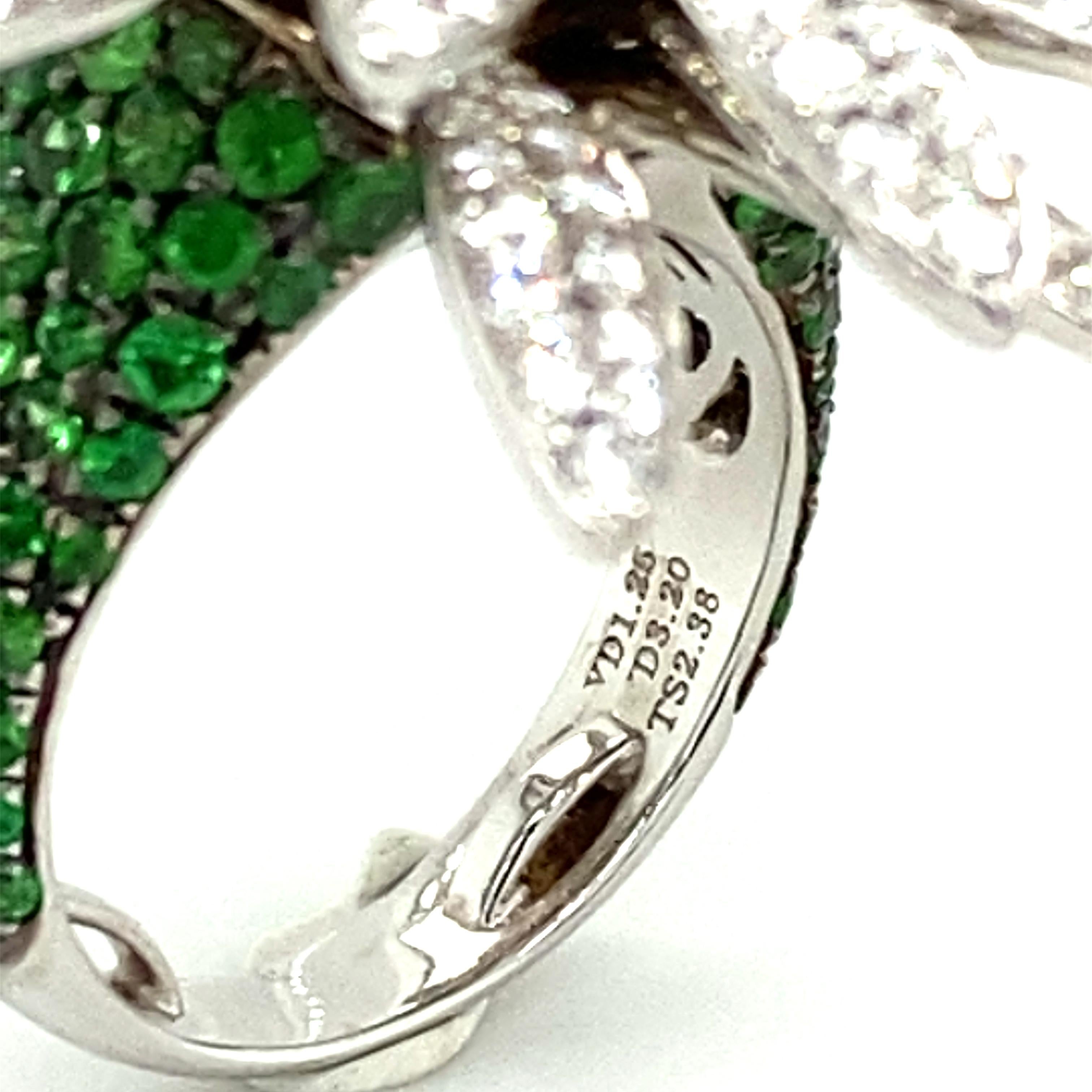 Daisy Ring with Diamonds and Tsavorites in 18 Karat White Gold by SILLAM 1835 11