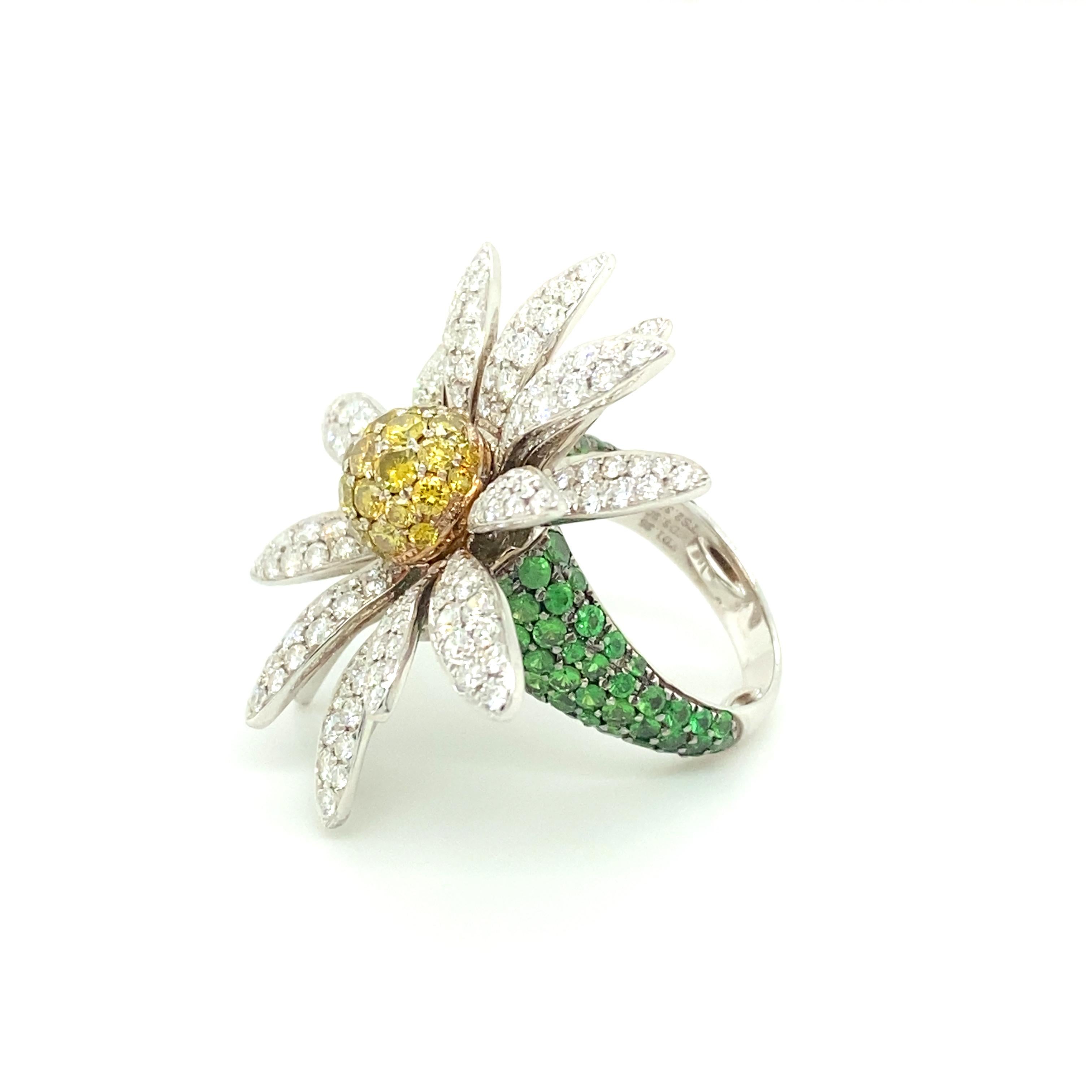 Daisy Ring with Diamonds and Tsavorites in 18 Karat White Gold by SILLAM 1835 3