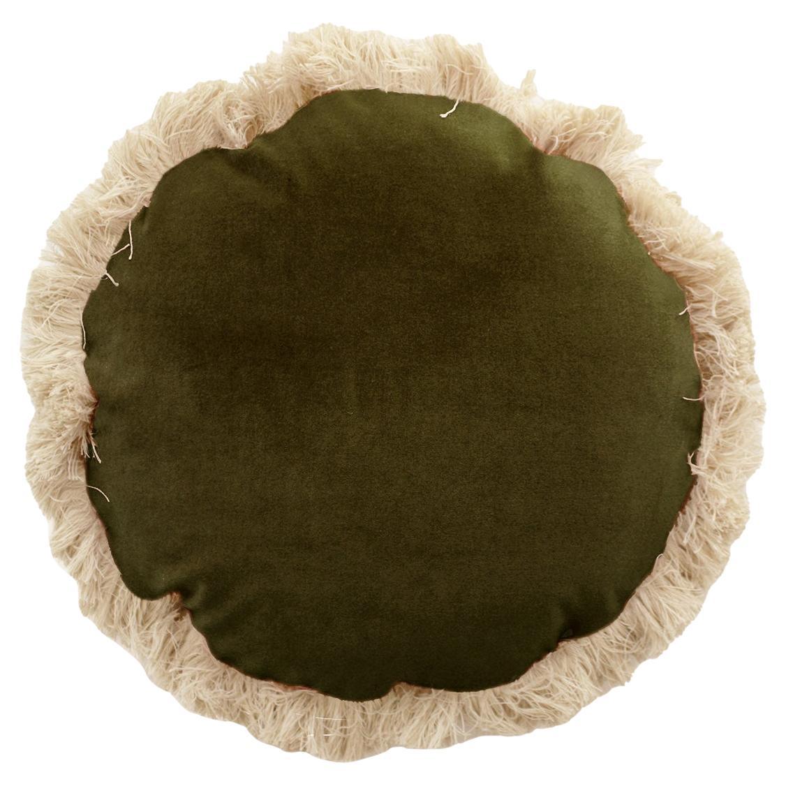 Cuscino decorativo fatto a mano in velluto verde secco con frangia lunga a margherita