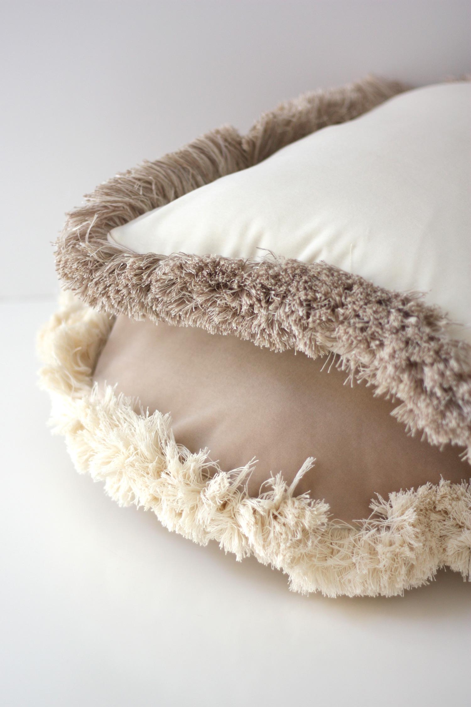 These ivory white decorative pillows are ethically produced by small family run business, hand-made by skilled portuguese artisans with top quality cotton velvet. 
Each piece is unique and made especially for you.

Designed to make your world a