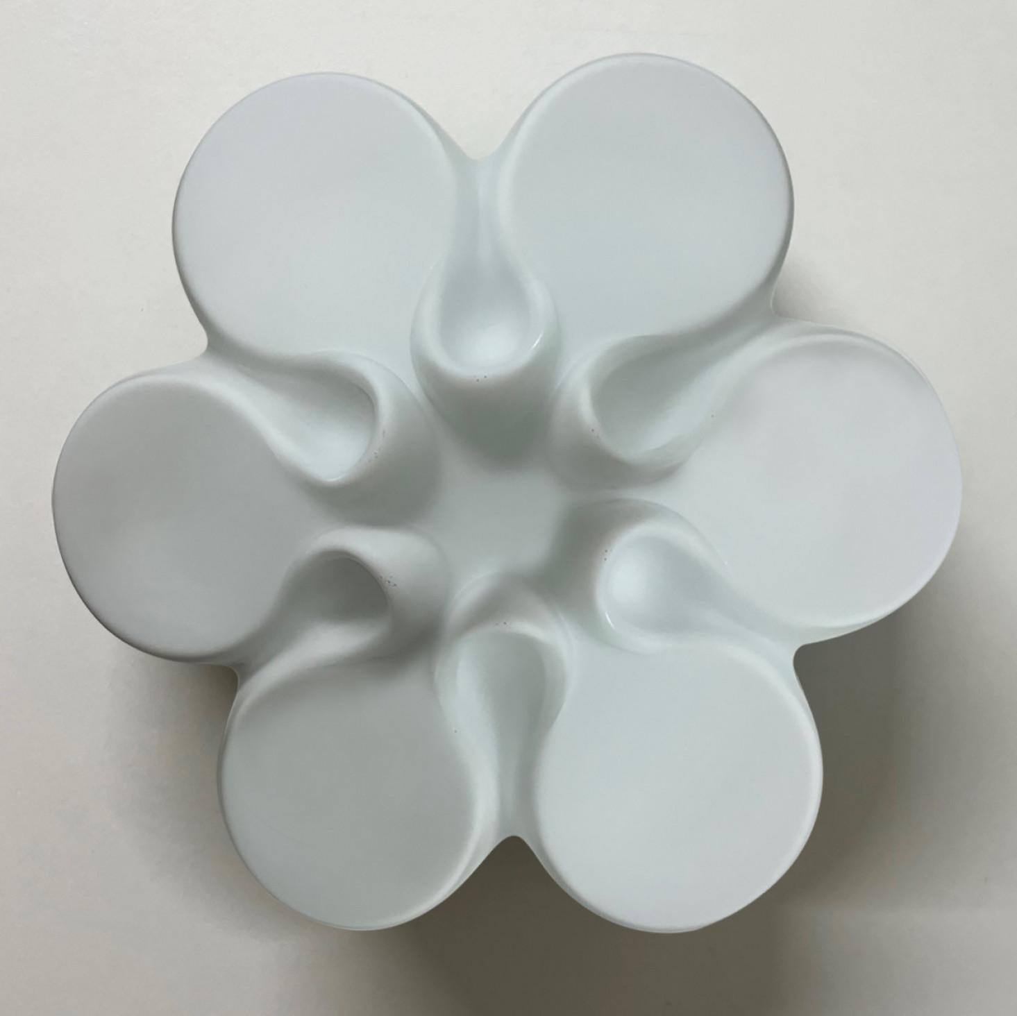 Gänseblümchen-Wandleuchten aus weißem Keramikglas, Belga, ca. 1920er Jahre im Angebot 1
