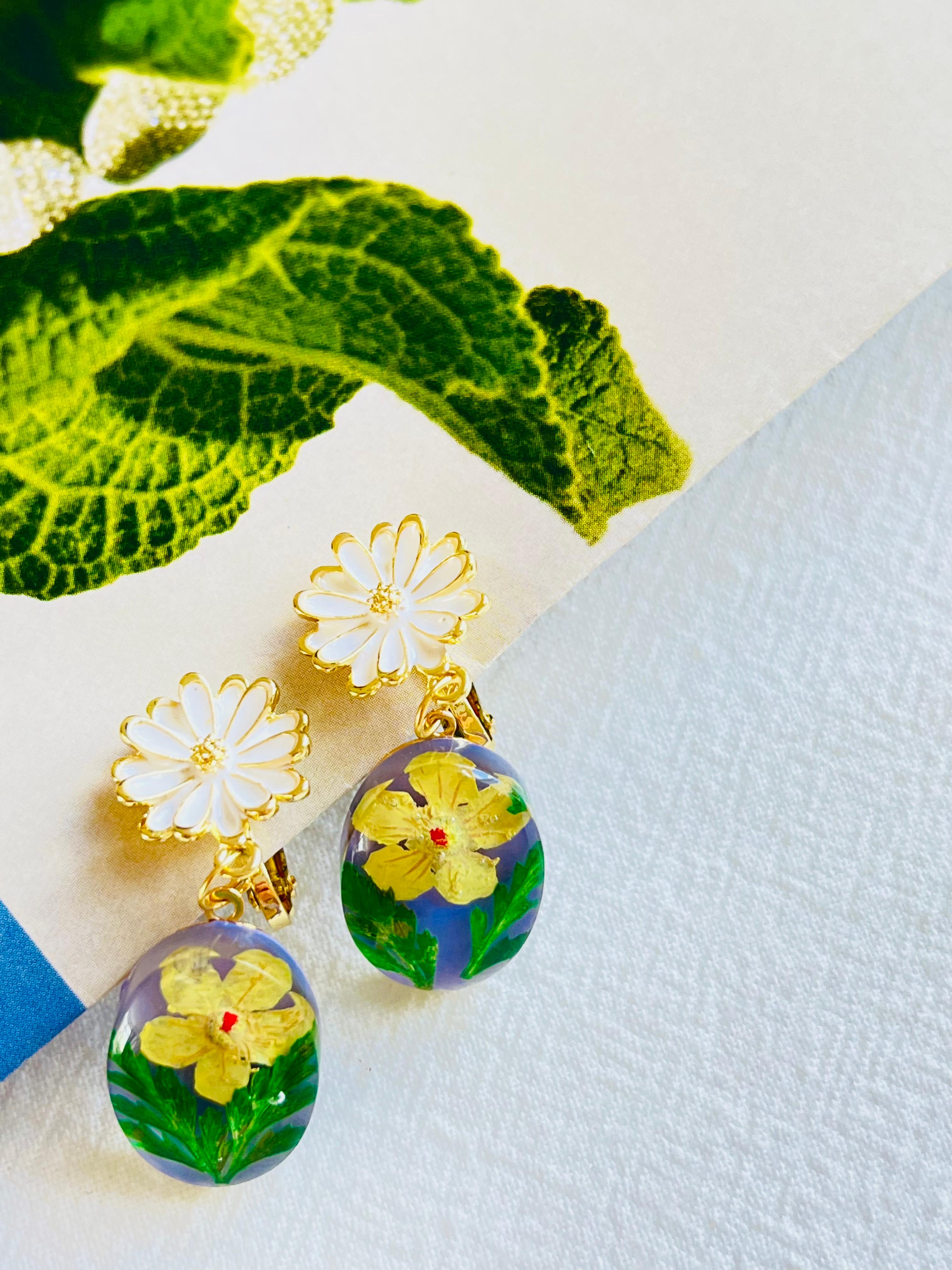 Daisy White Flower Amber Oil Painting Green Leaf Oval Retro Drop Clip Earrings Neuf - En vente à Wokingham, England