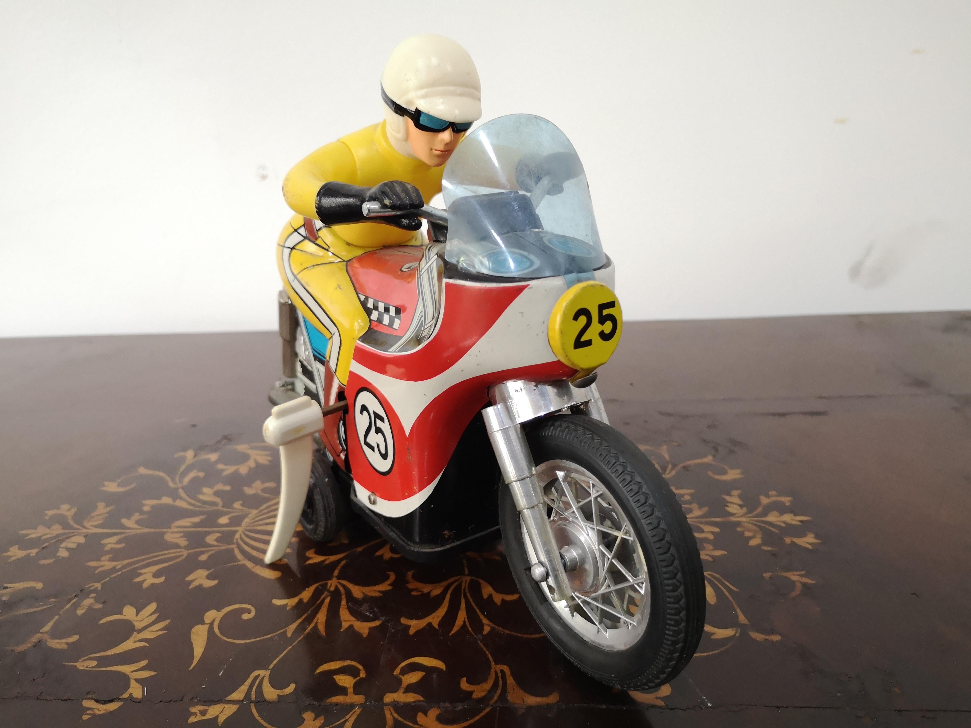 Mid-20th Century Daiya Japan 1960s Motorcycle - Stunt Driver - Tin Motorcycle Tin Toy  For Sale