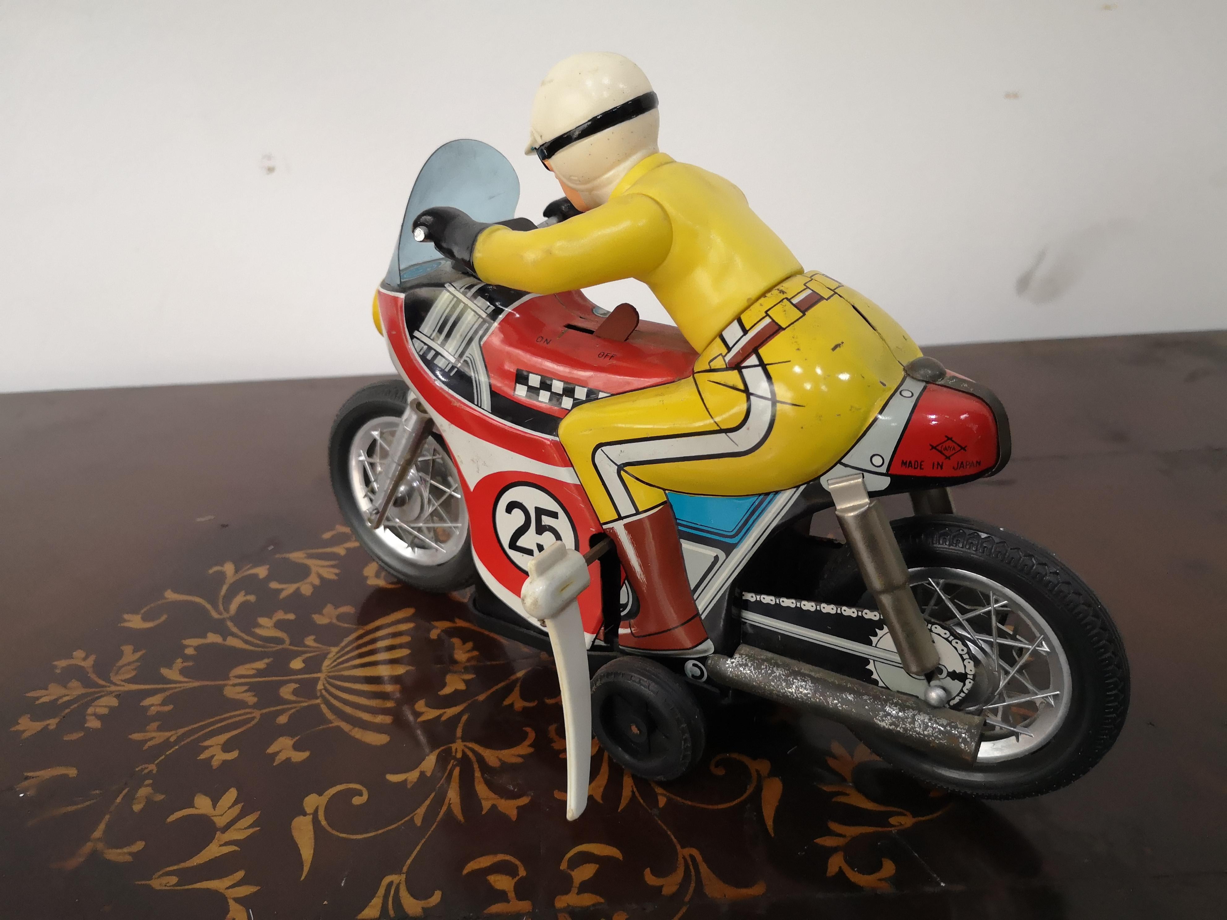 Mid-20th Century Daiya Japan 1960s Motorcycle - Stunt Driver - Tin Motorcycle Tin Toy  For Sale