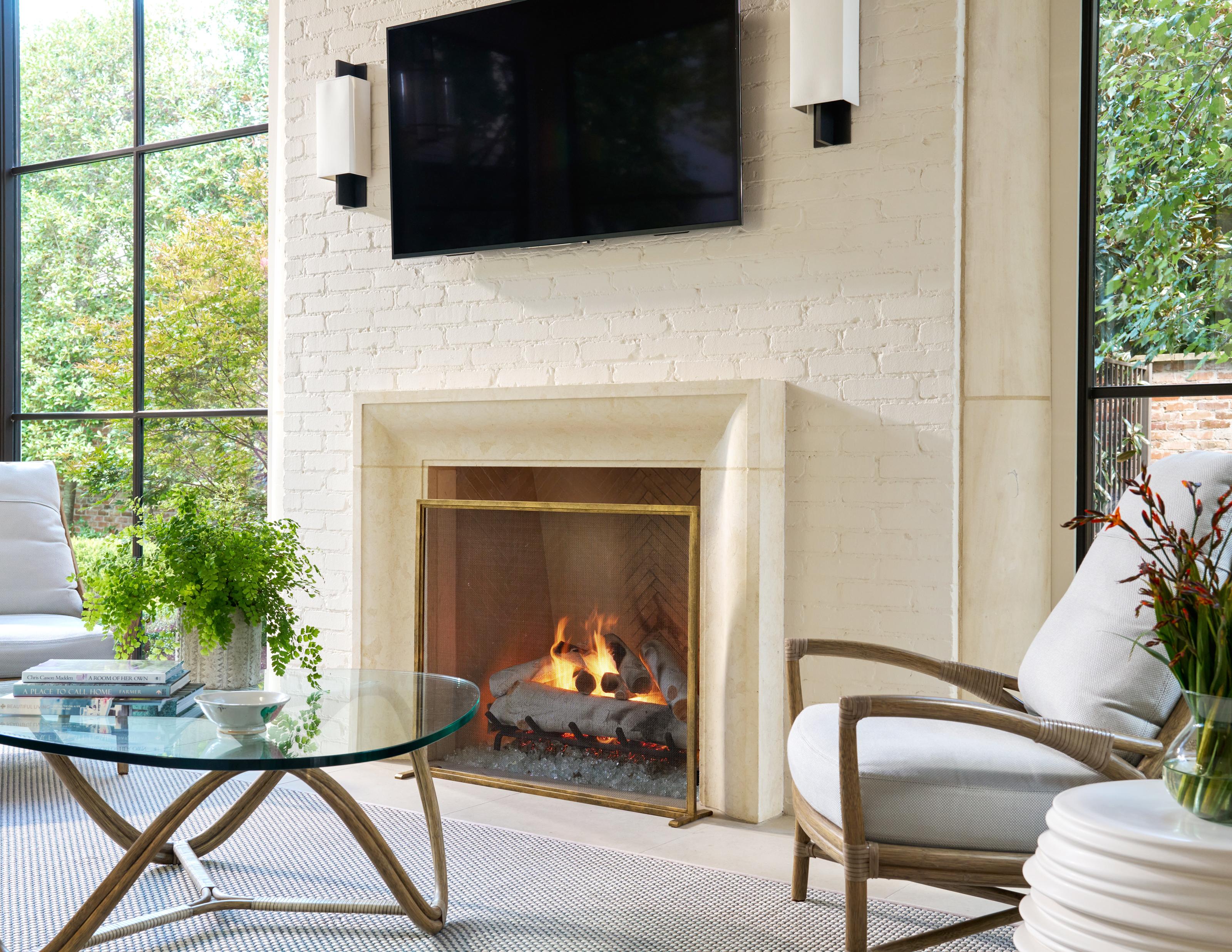 Dakota Fireplace Screen in Aged Silver For Sale 7