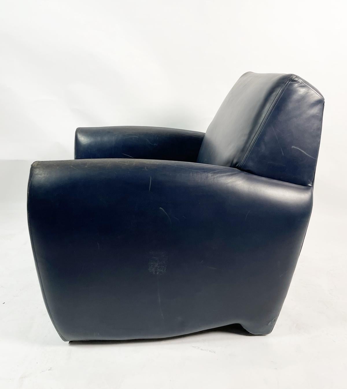 Dakota Jackson Leather Swivel Chair In Fair Condition For Sale In Los Angeles, CA