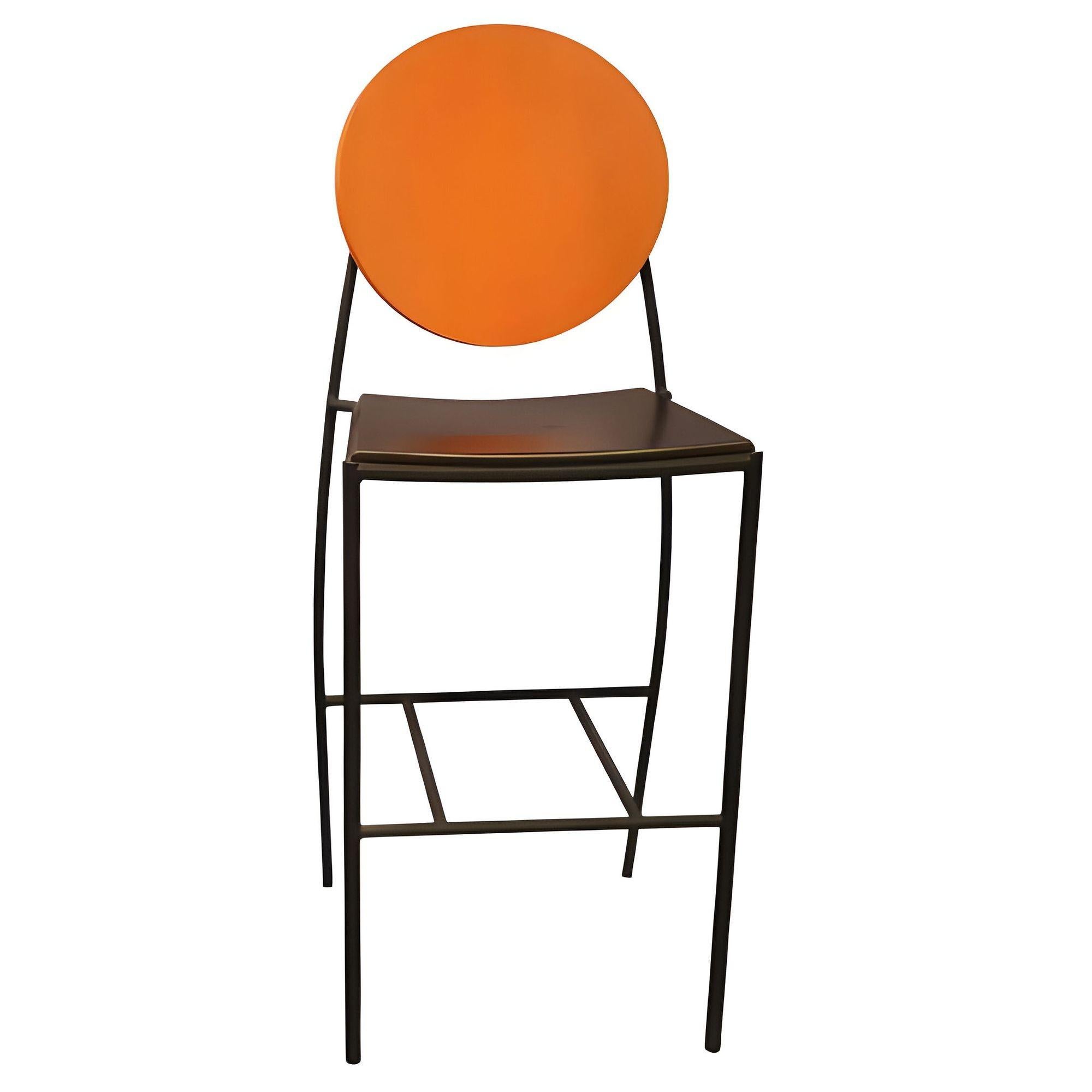 Sgabello da bar arancione e nero in stile Memphis 
