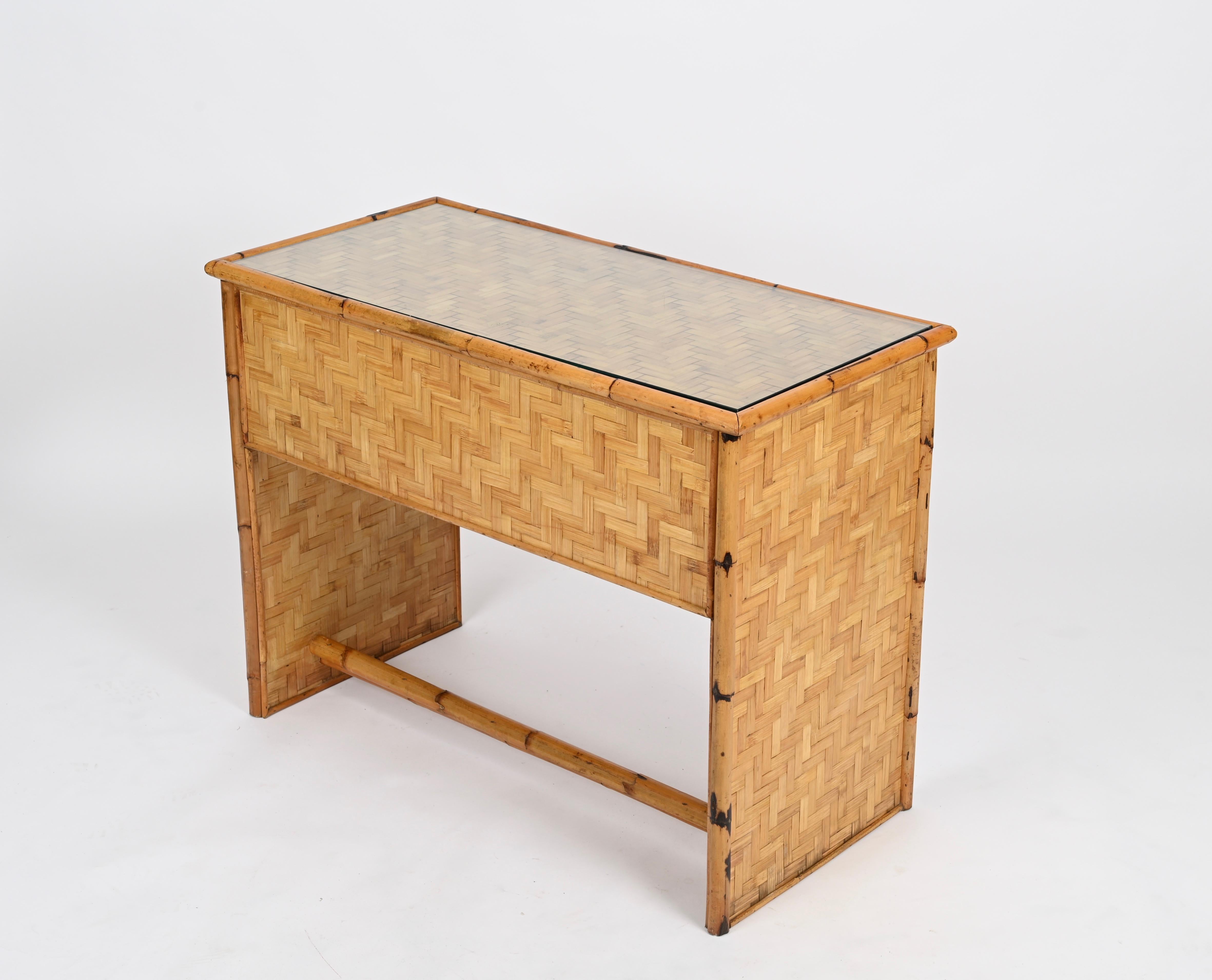 Dal Vera Mid-Century Desk with Drawers in Bamboo, Brass with Glass, Italy 1970s For Sale 9