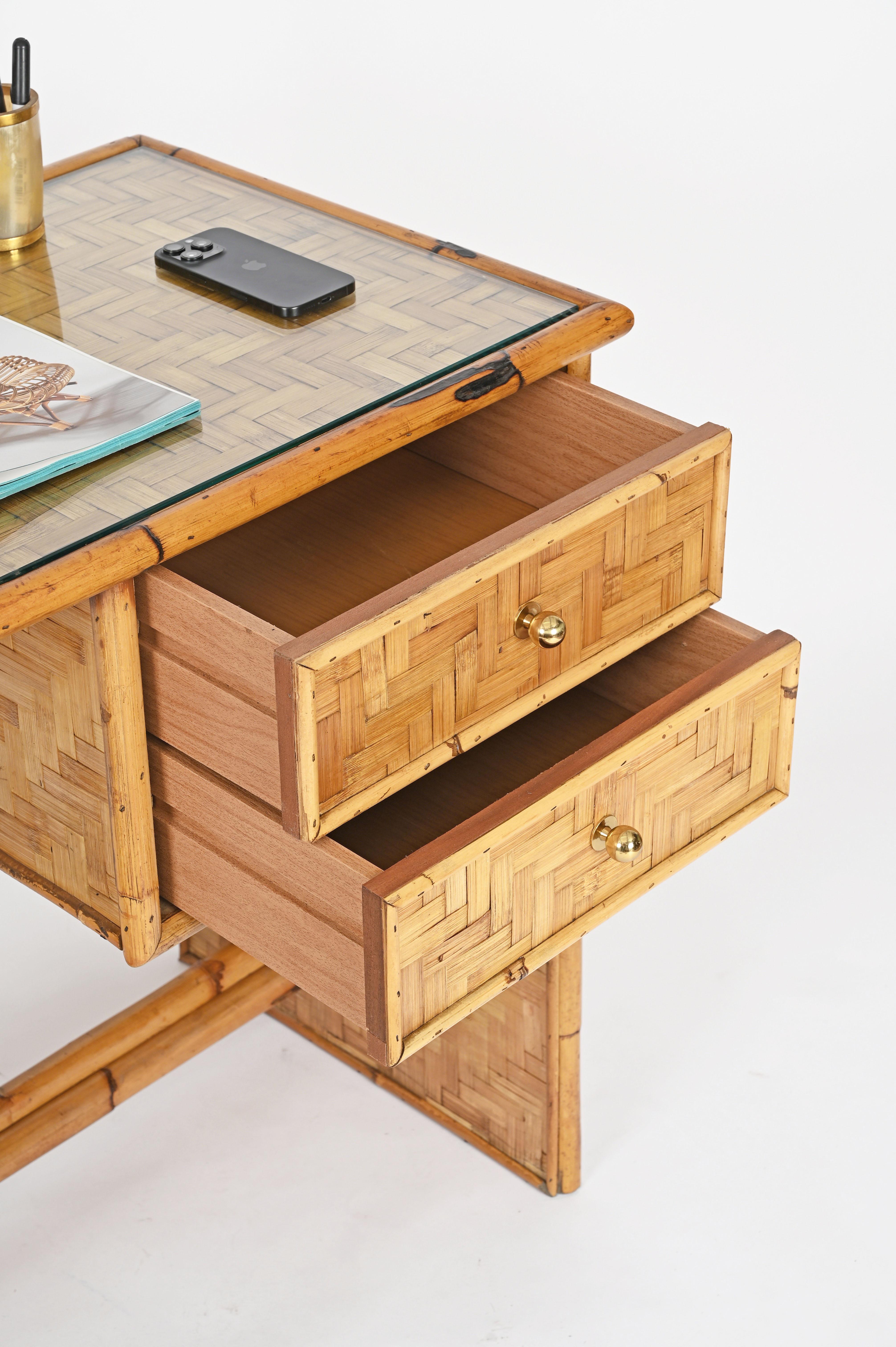 Dal Vera Mid-Century Desk with Drawers in Bamboo, Brass with Glass, Italy 1970s In Good Condition For Sale In Roma, IT