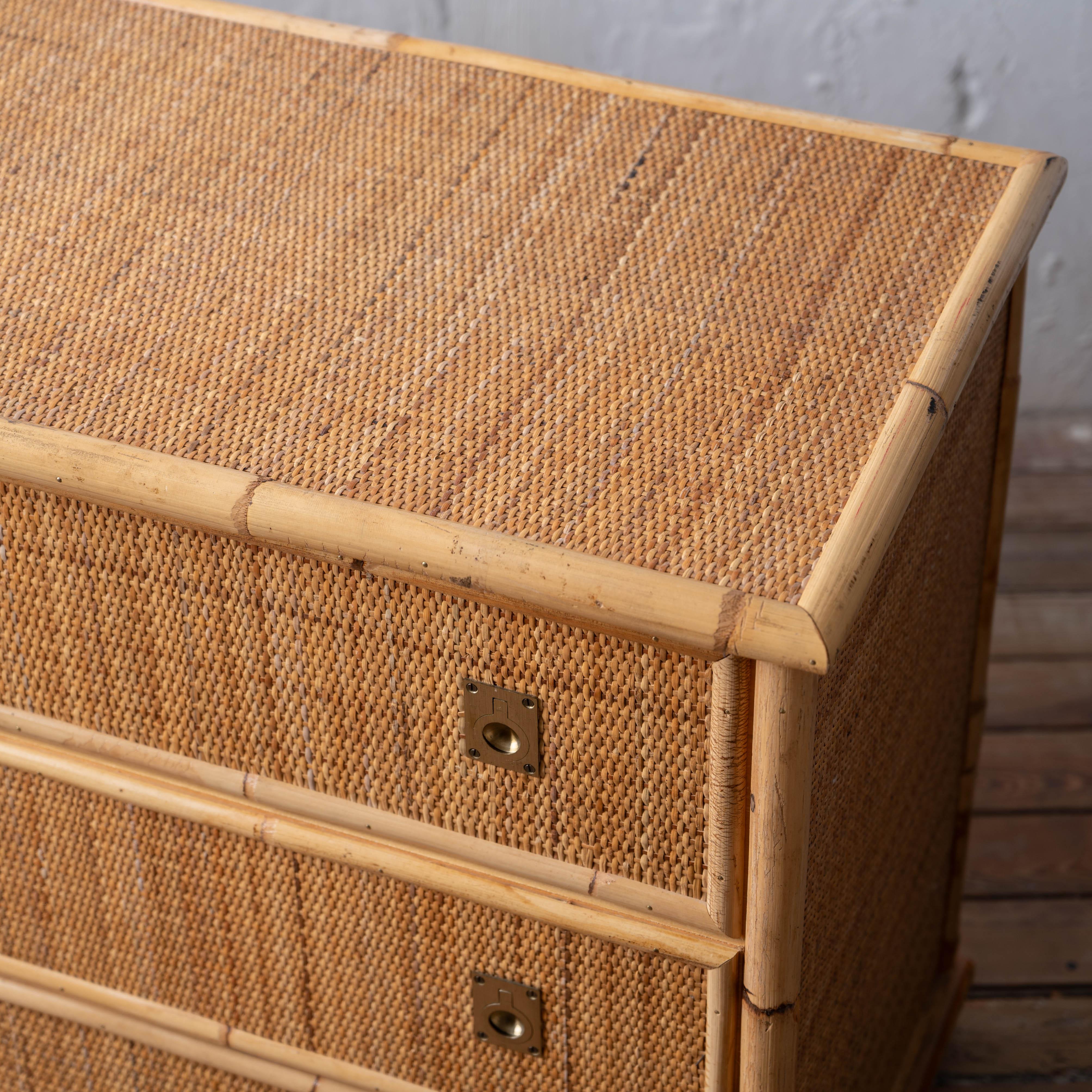 Dal Vera Woven Rattan Dresser, 1970s (Ende des 20. Jahrhunderts) im Angebot