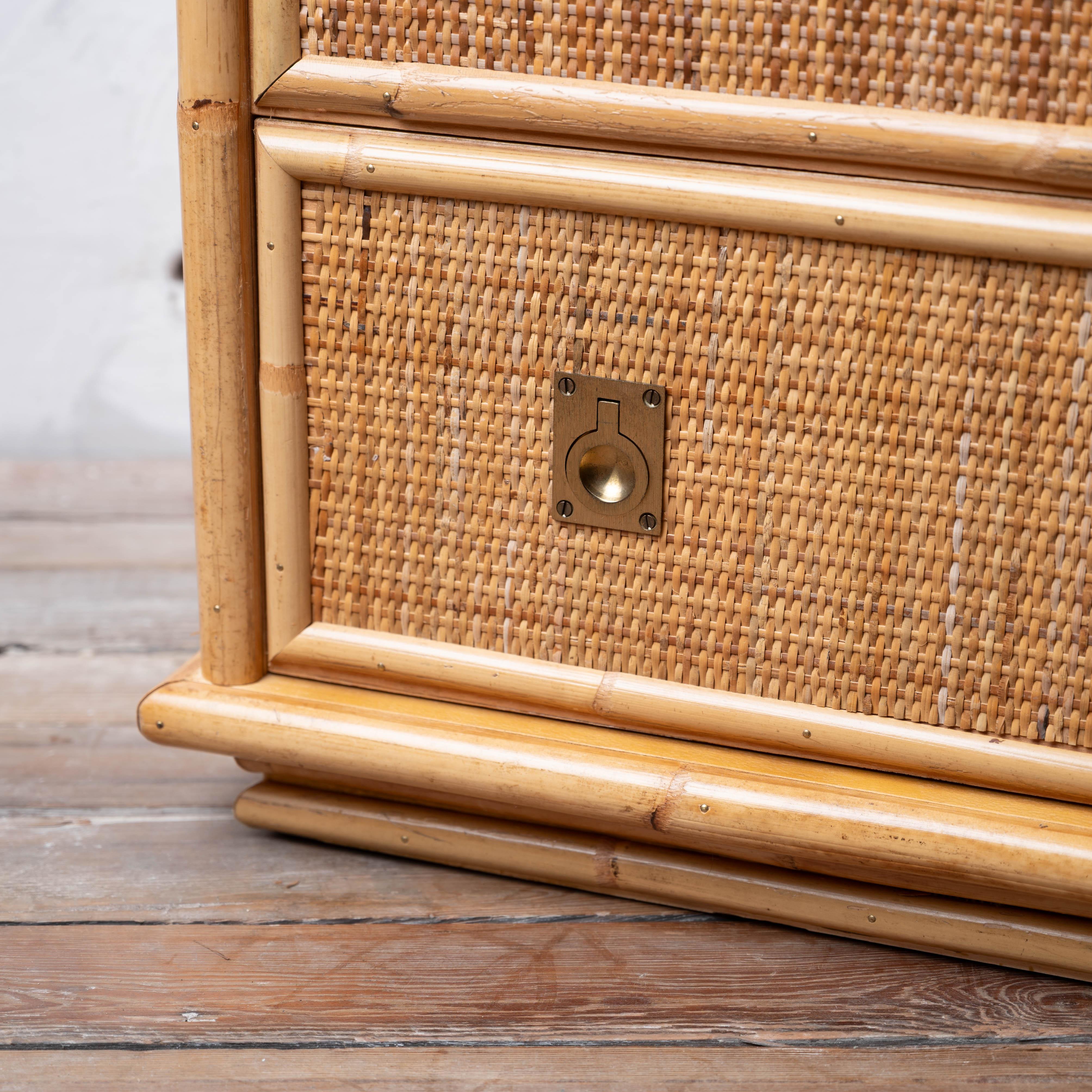 Dal Vera Woven Rattan Dresser, 1970s im Angebot 1