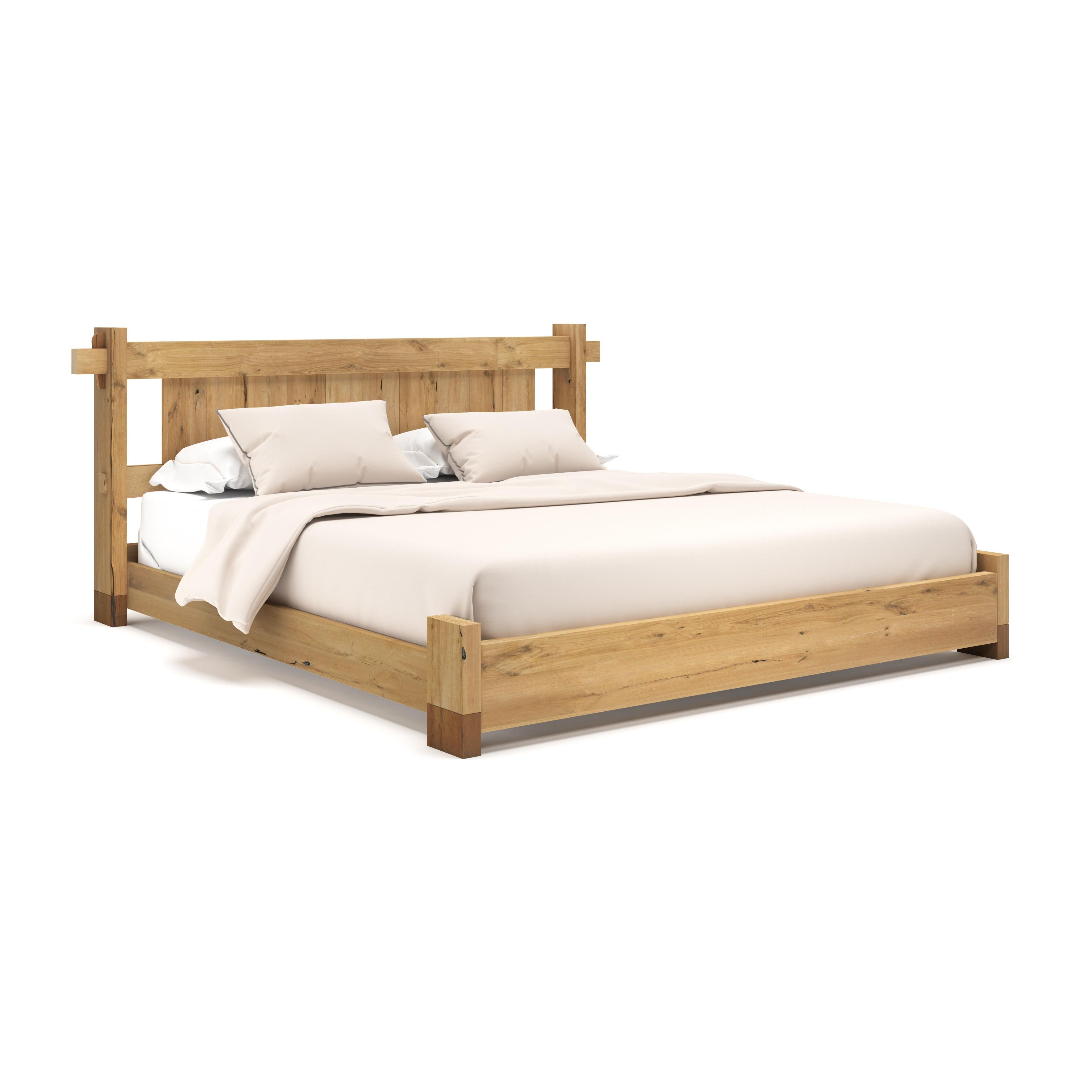 Country Dala V-Bed For Sale