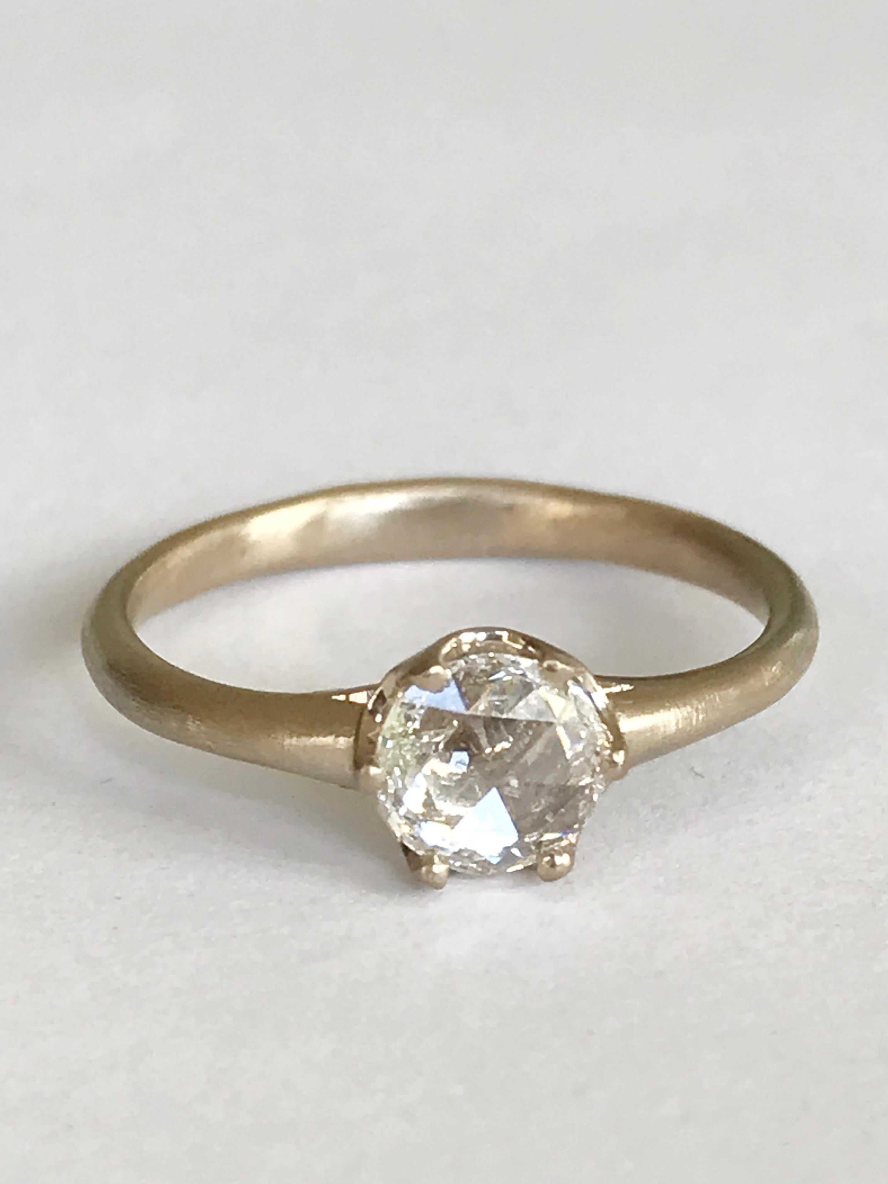 Women's Dalben 0, 35 Carat Round Rose Cut Diamond Gold Ring For Sale