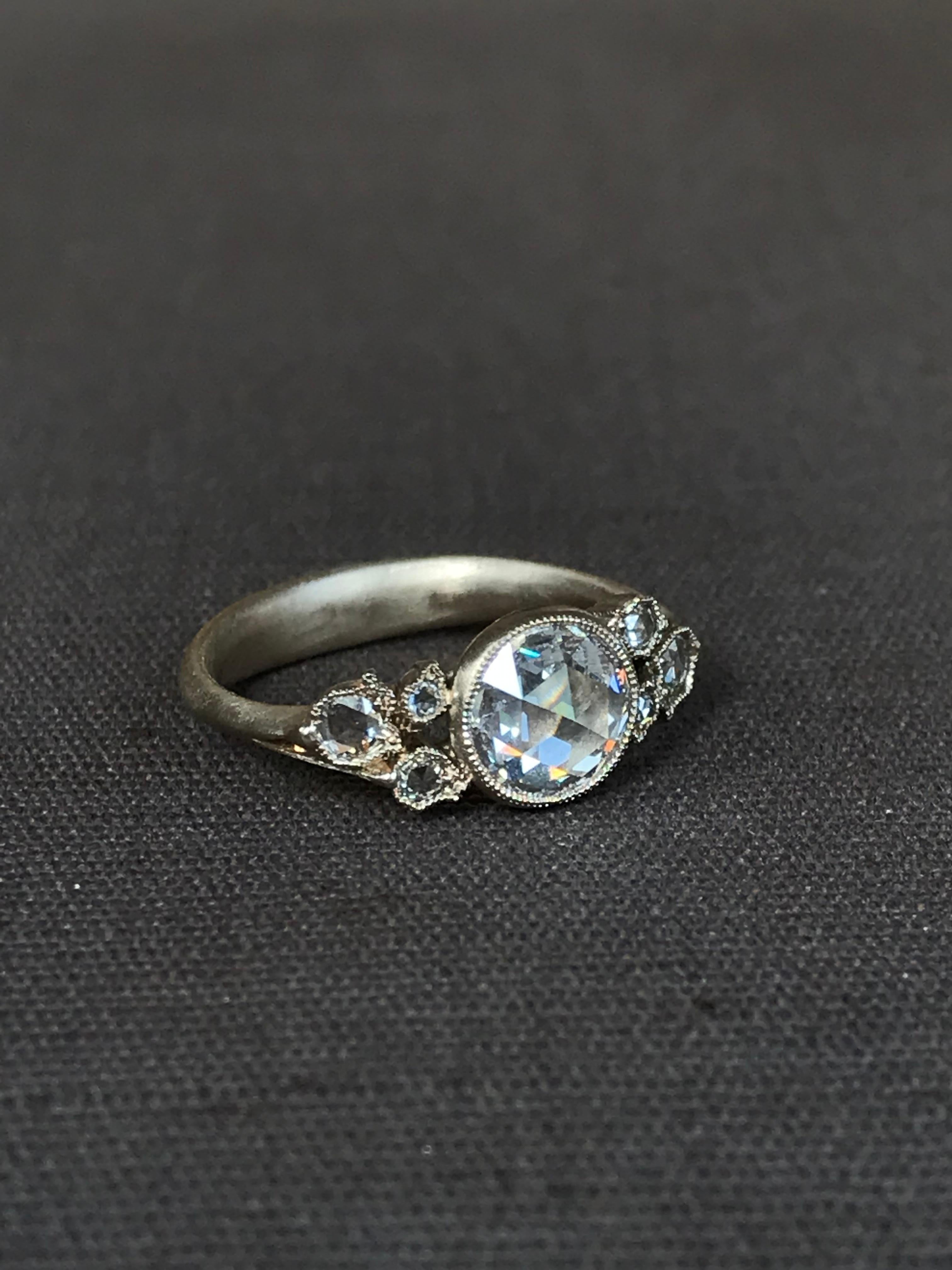 Contemporain Dalben Bague en or certifiée avec diamants taille rose de forme ronde de 0,97 carat en vente