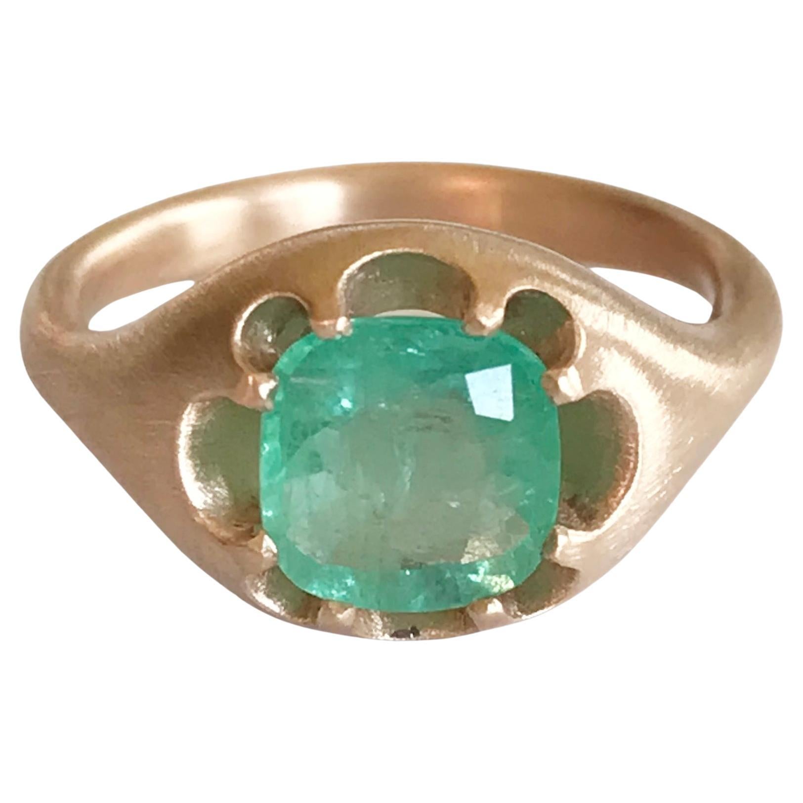 Dalben 1, 26 Ct Cushion Cut Emerald Rose Gold Ring For Sale