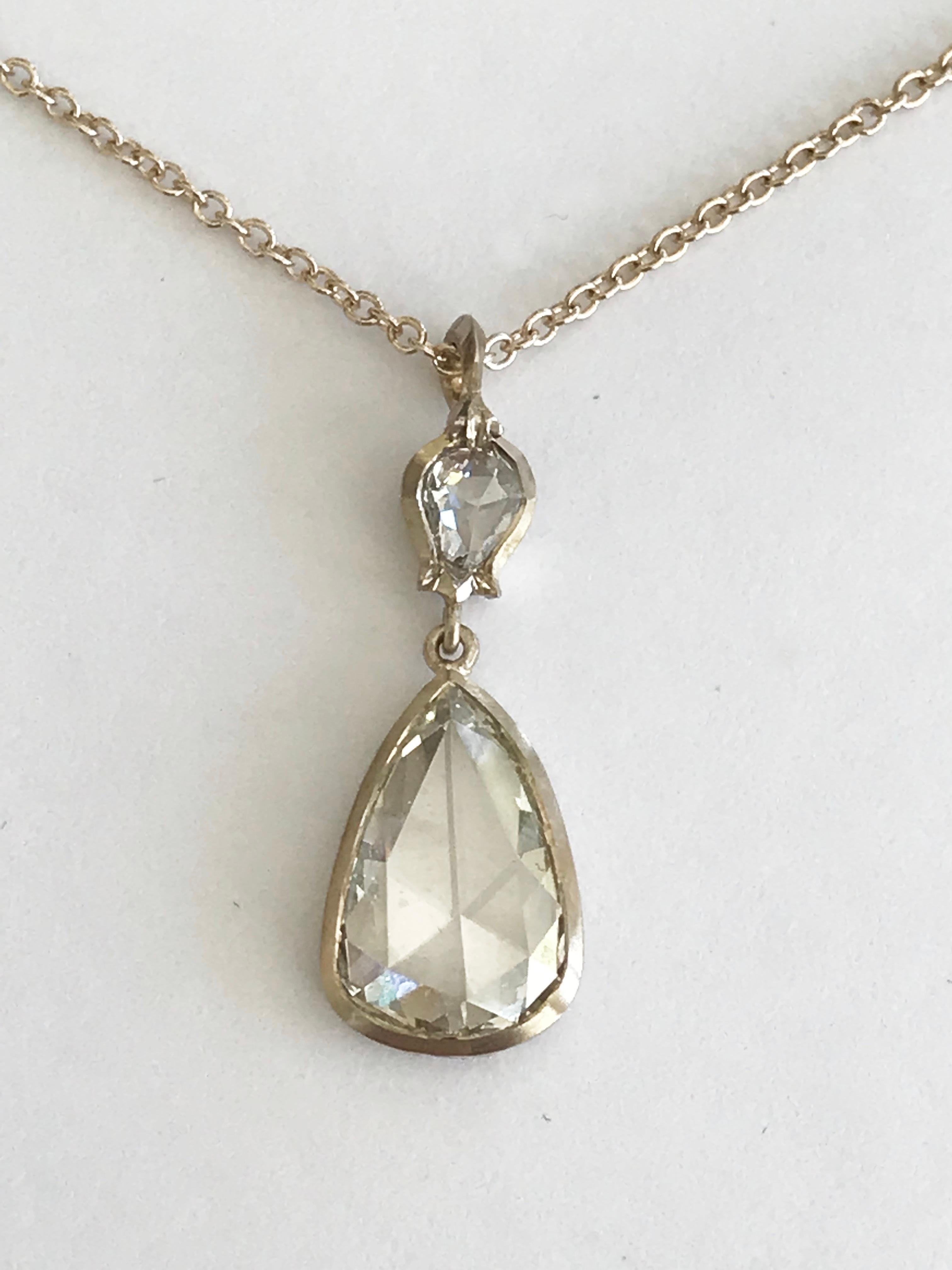 Dalben 1.2 Carat Pear Shape Diamond White Gold Necklace For Sale 4