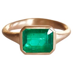 Dalben 1.95 Carat Emerald Rose Gold Ring